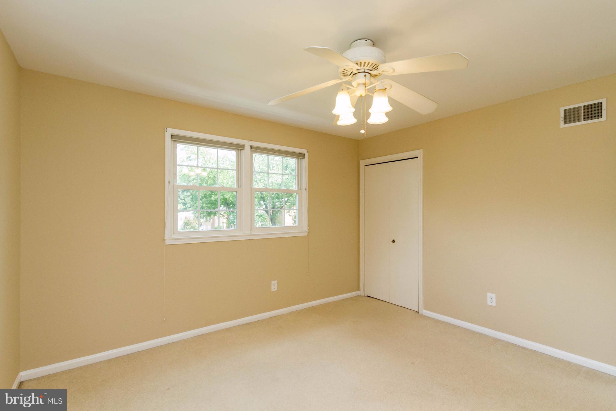 ORANGE HUNT ESTATES - Residential