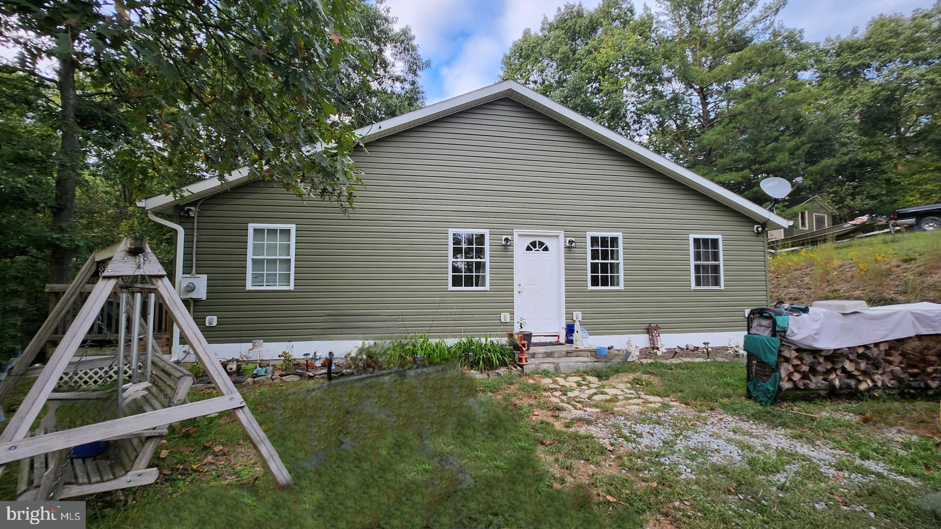 HEDGESVILLE - Residential