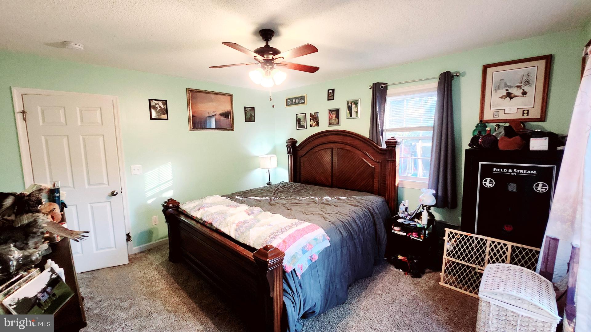 HEDGESVILLE - Residential