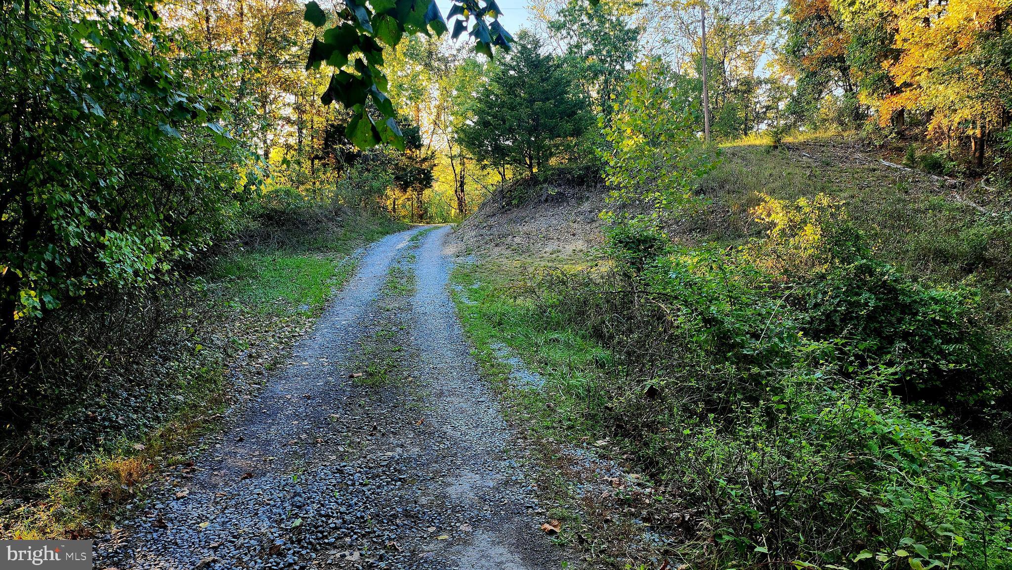 HEDGESVILLE - Residential