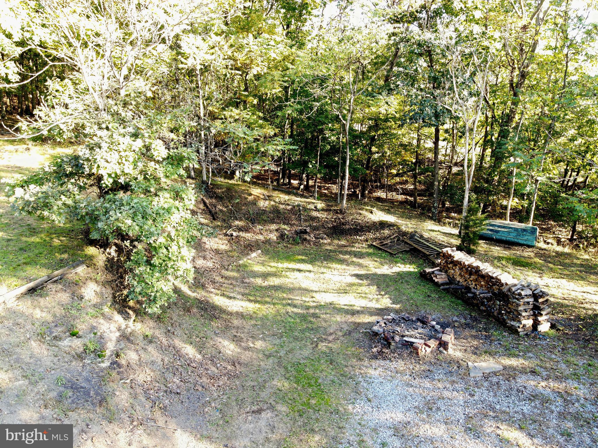 HEDGESVILLE - Residential