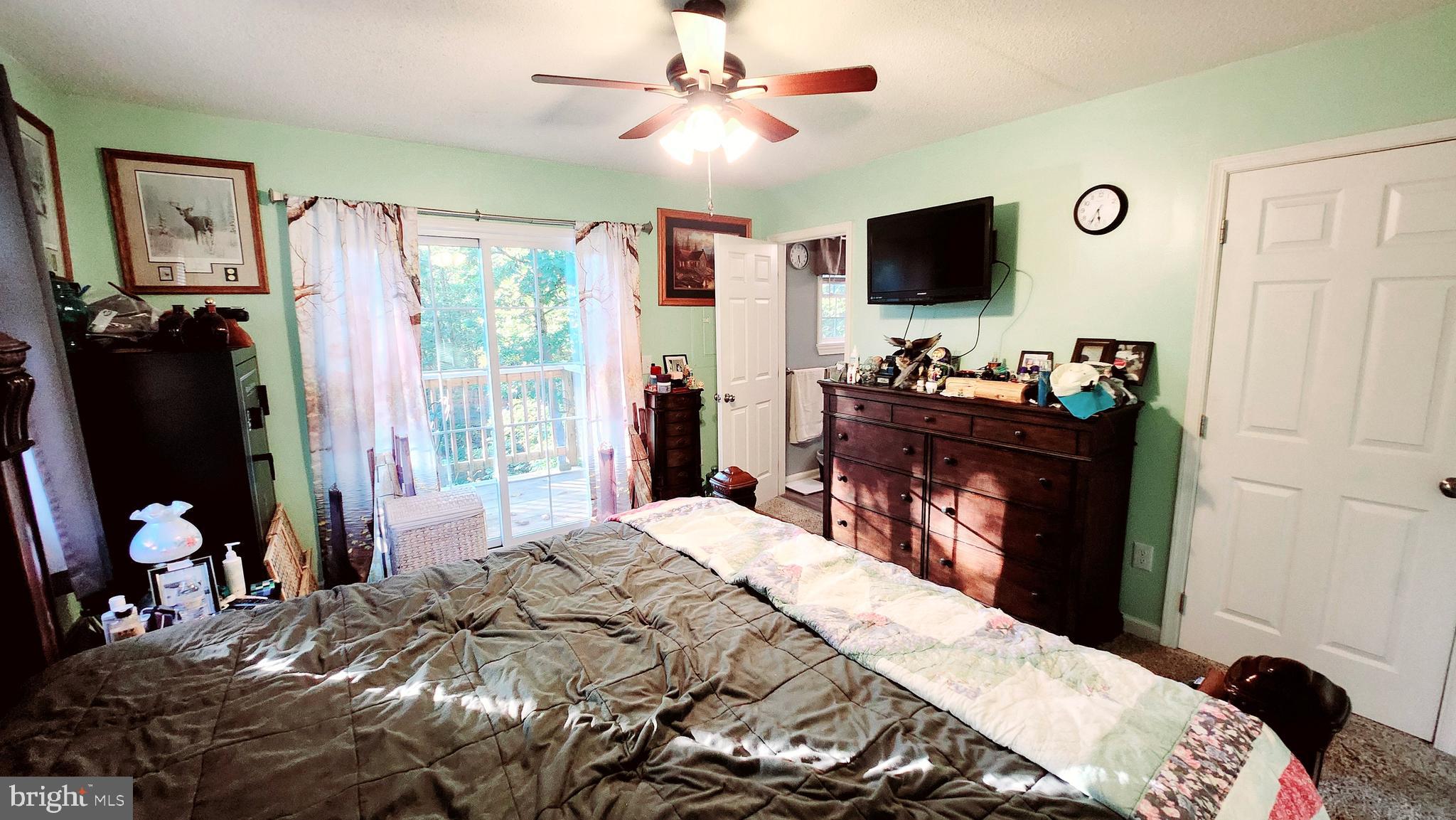 HEDGESVILLE - Residential