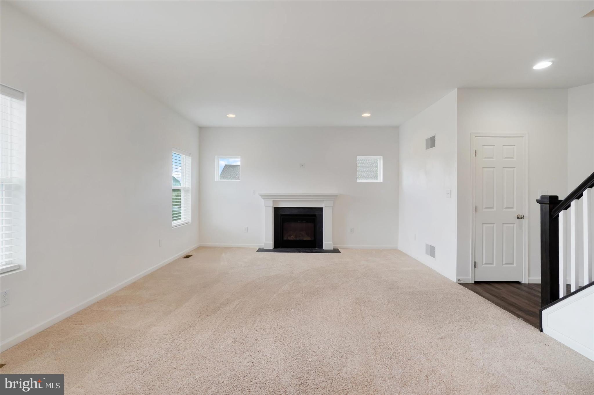 HAMILTON'S OVERLOOK - Residential