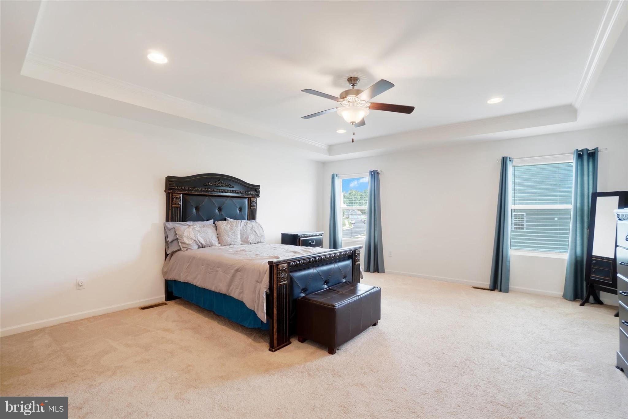 HAMILTON'S OVERLOOK - Residential