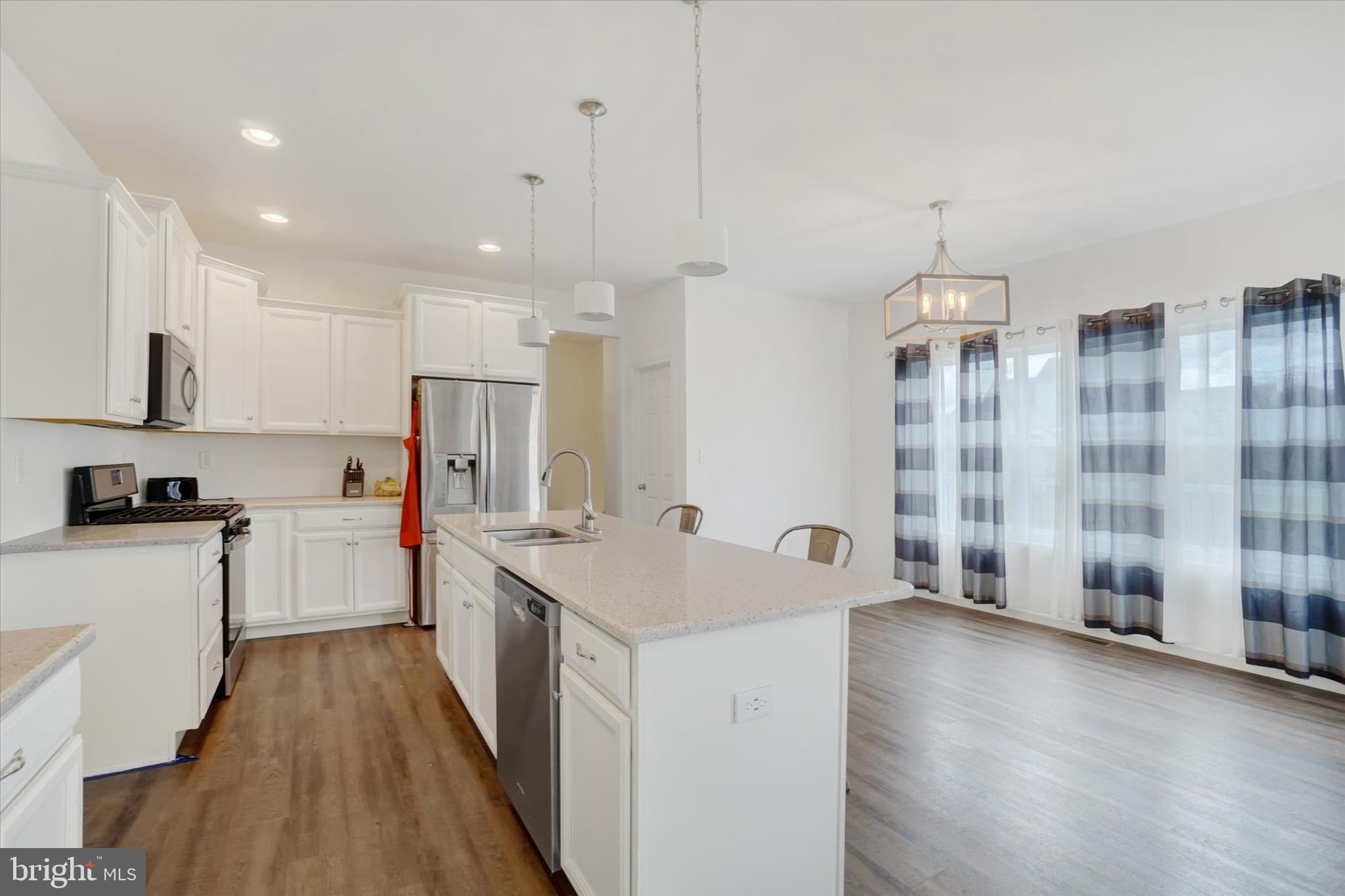 HAMILTON'S OVERLOOK - Residential