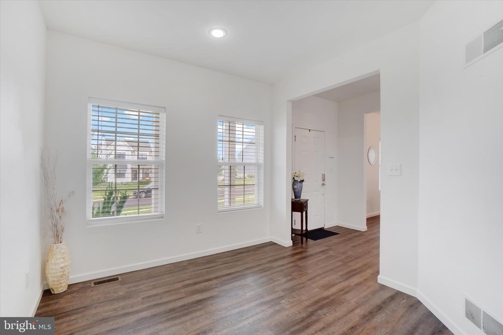 HAMILTON'S OVERLOOK - Residential