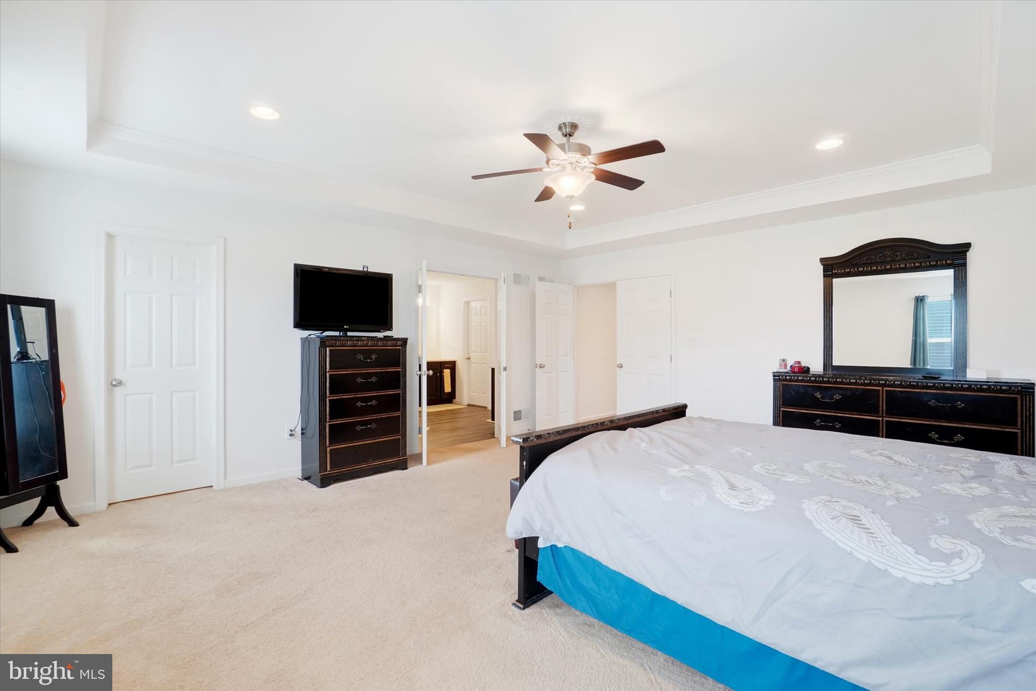 HAMILTON'S OVERLOOK - Residential