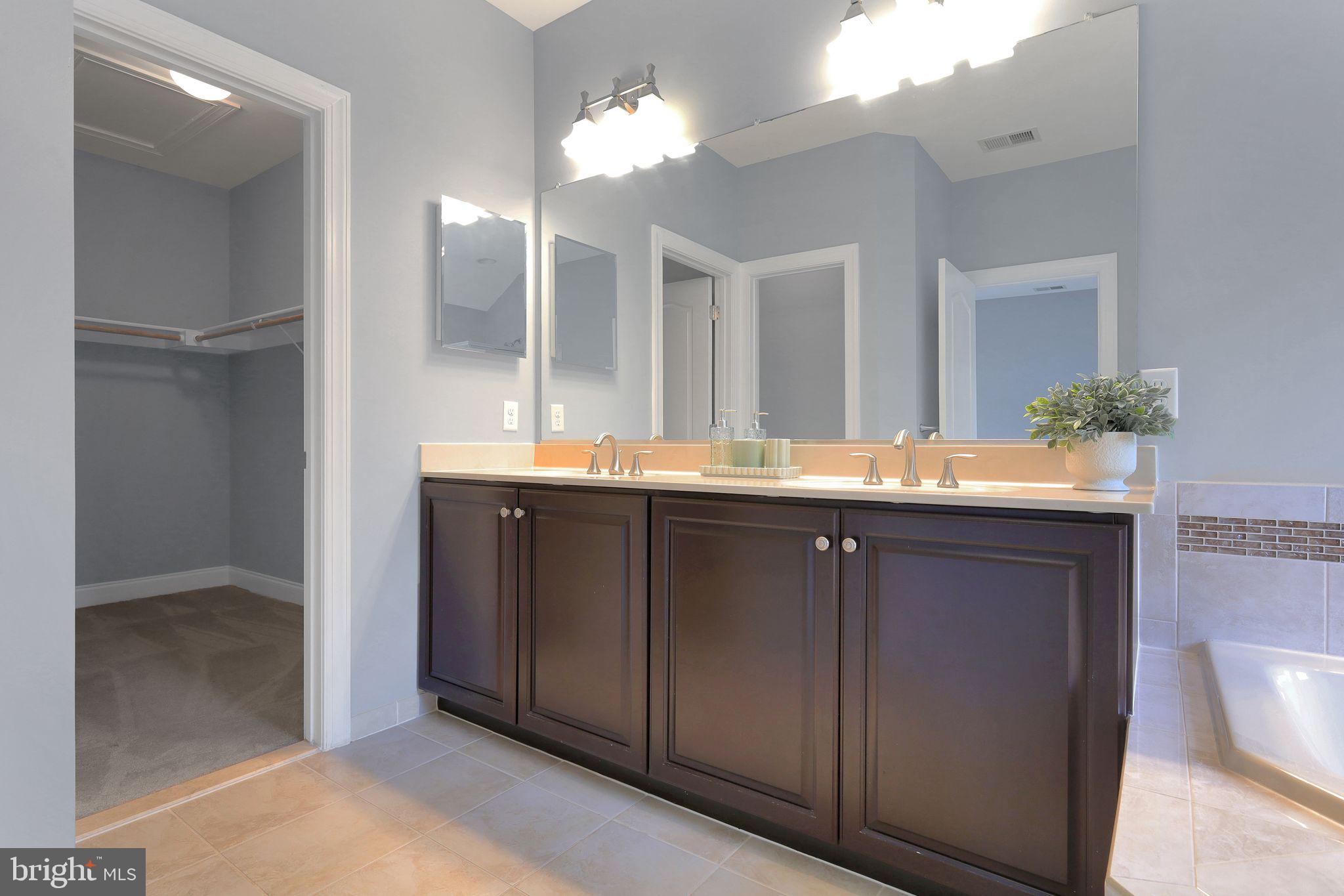 EMERSON - Residential Lease