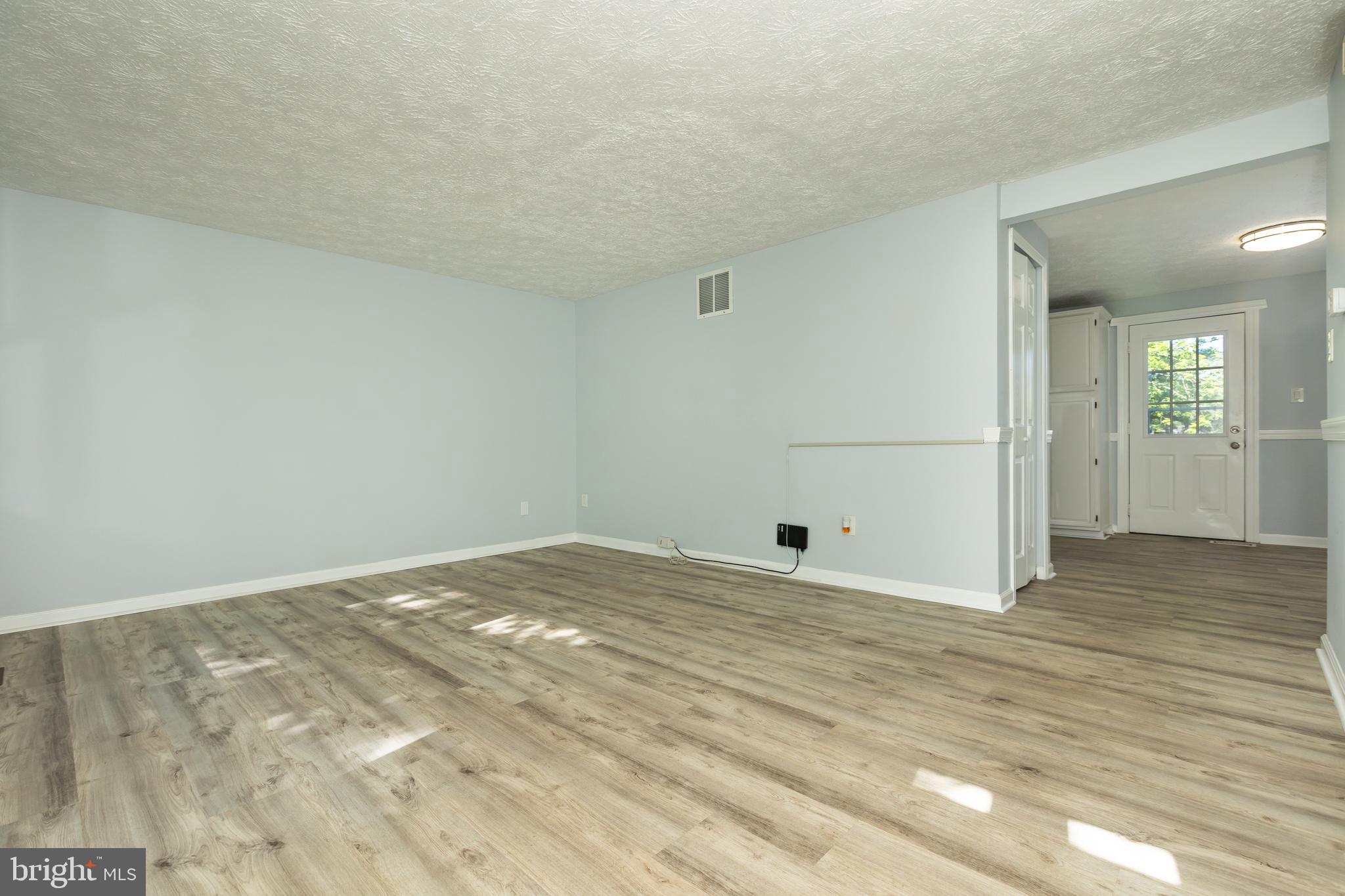 8828 CROSS COUNTRY PLACE