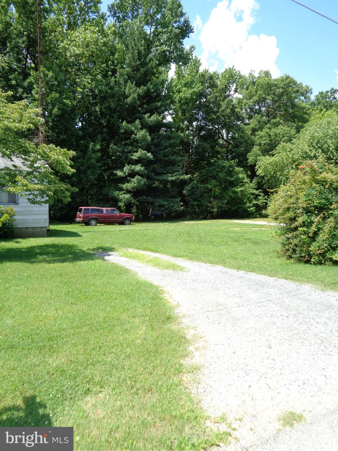 BEL AIR ACRES - Land