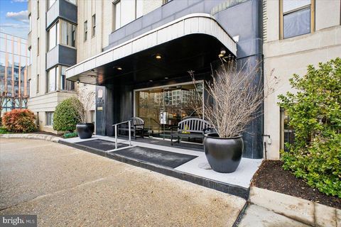 Photo of 1 Scott Circle NW #818, WASHINGTON, DC 20036 (MLS # DCDC2249404)