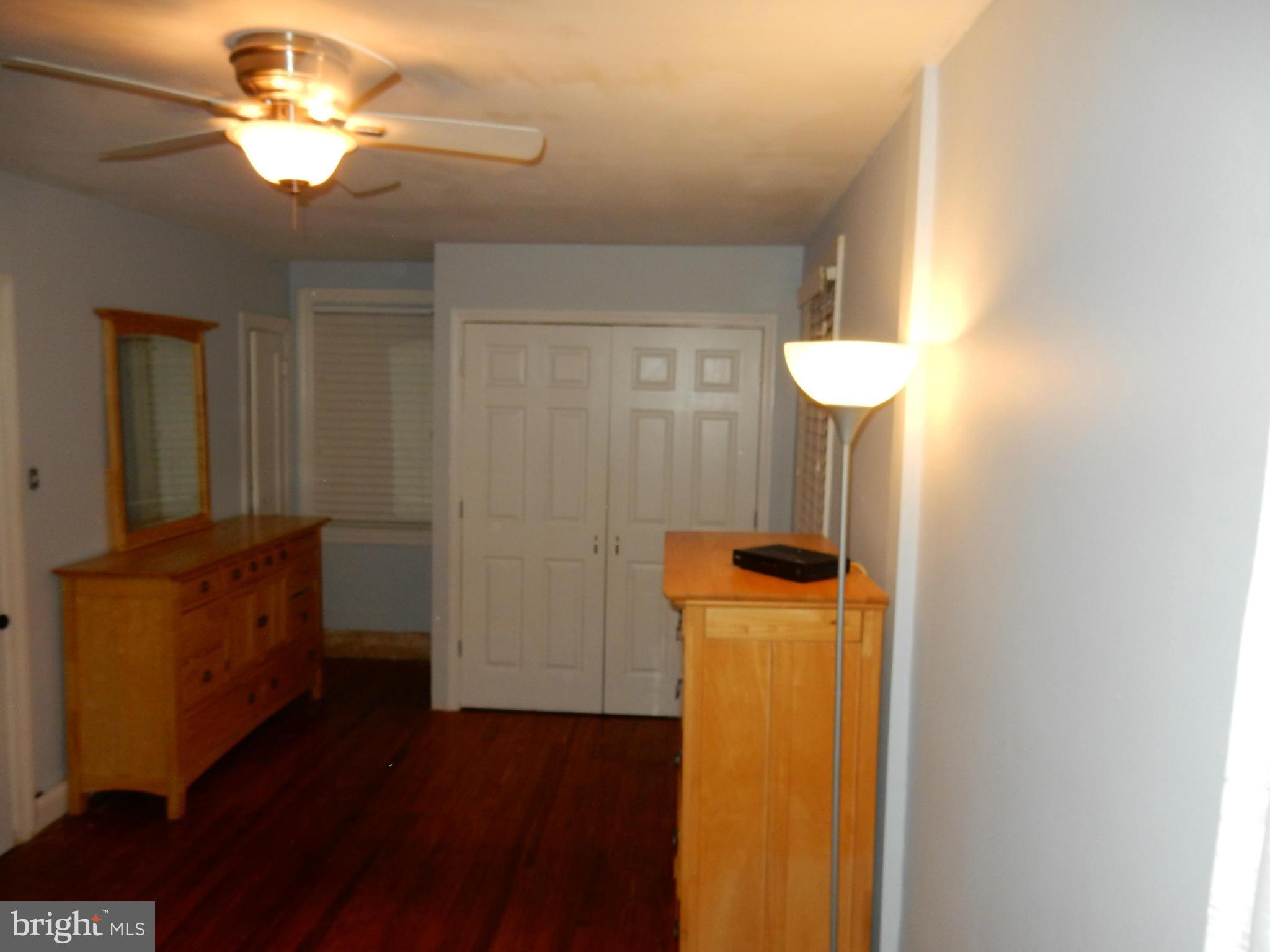 LAKE SHORE - Residential