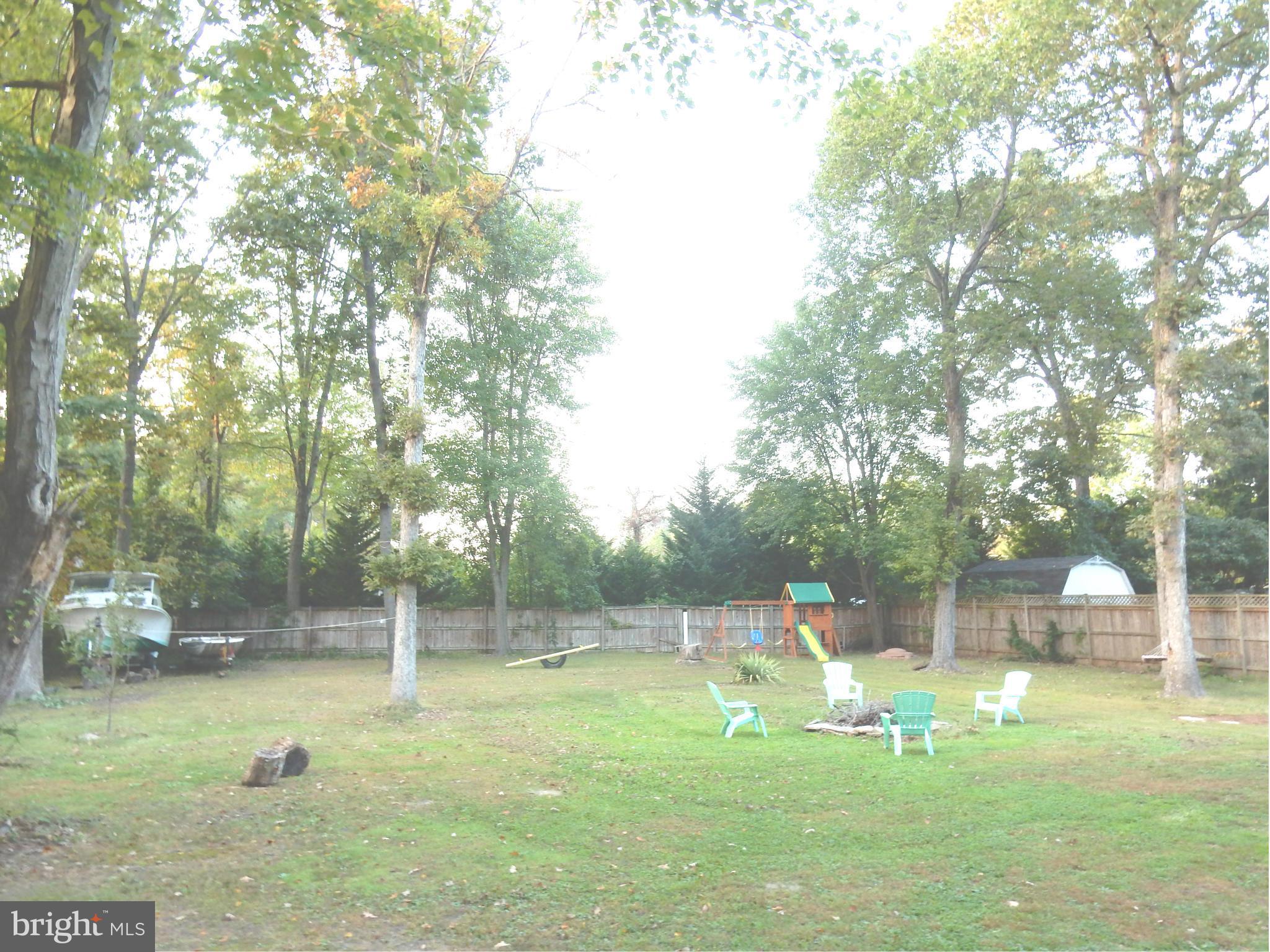 LAKE SHORE - Residential