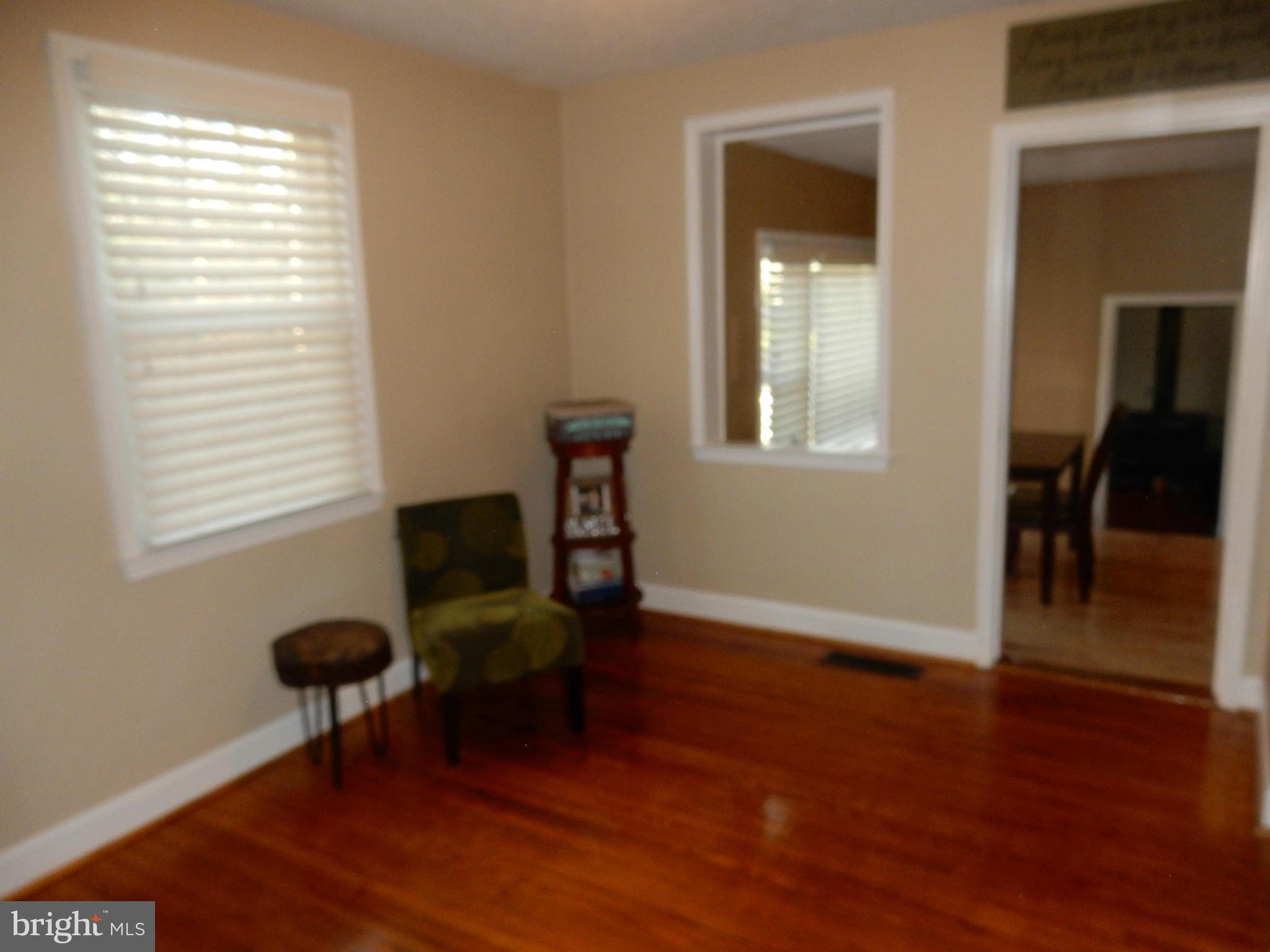 LAKE SHORE - Residential