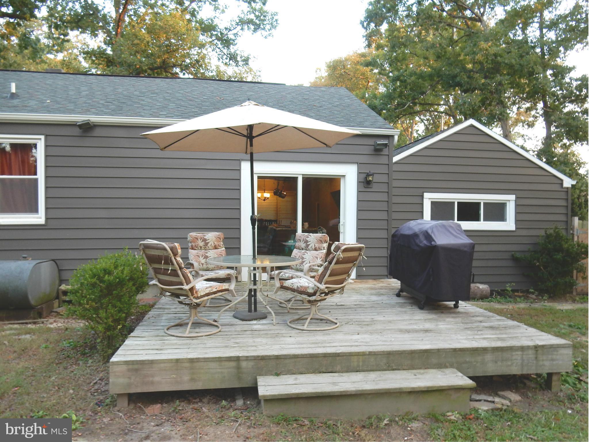 LAKE SHORE - Residential