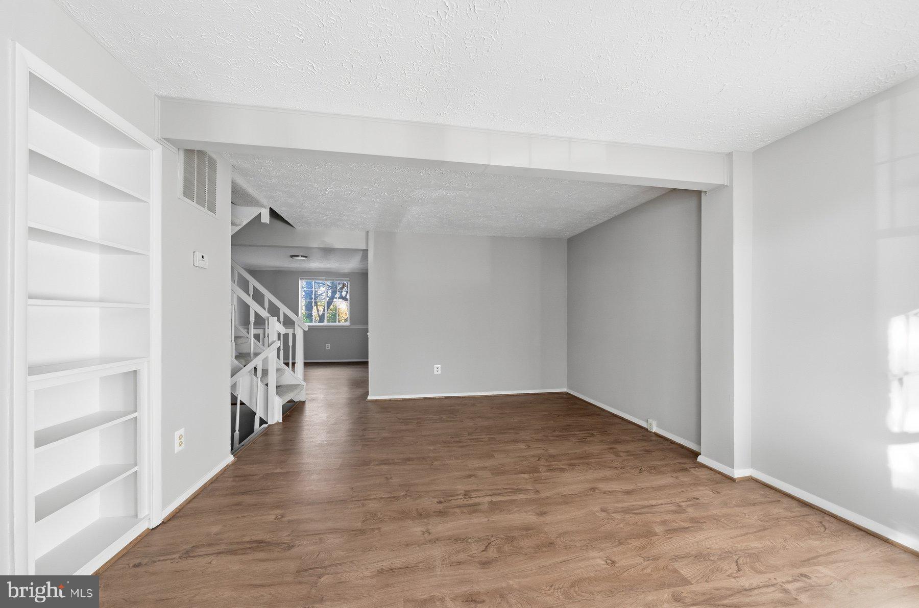 GREAT OAK SQUARE - Residential