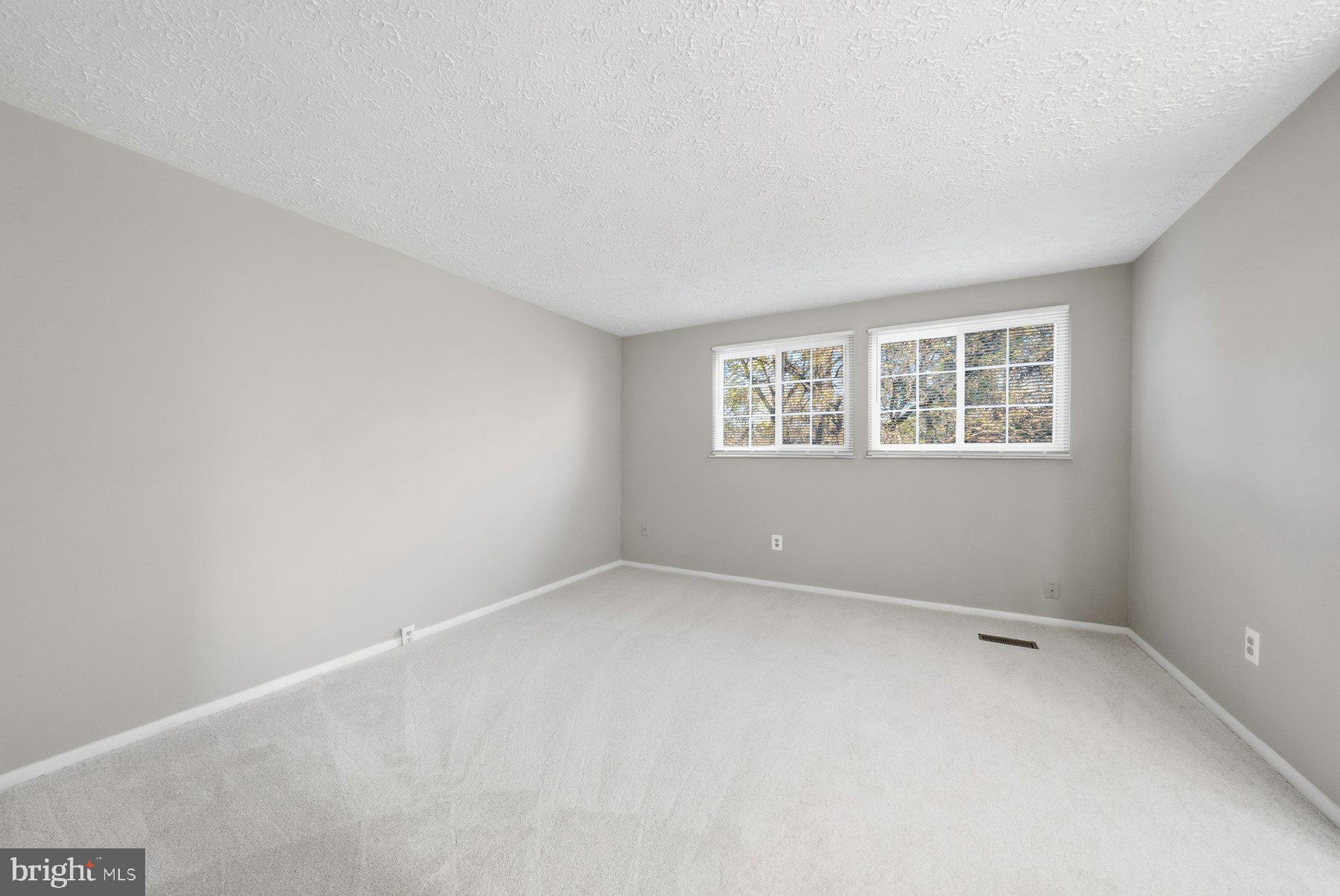 GREAT OAK SQUARE - Residential