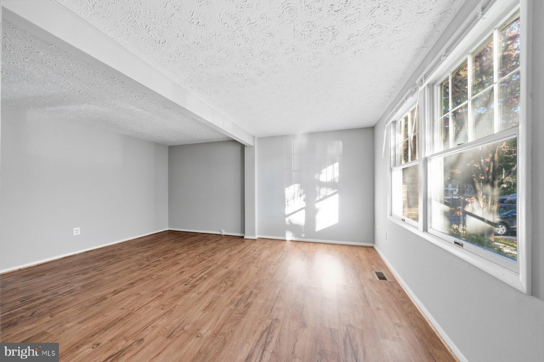 GREAT OAK SQUARE - Residential