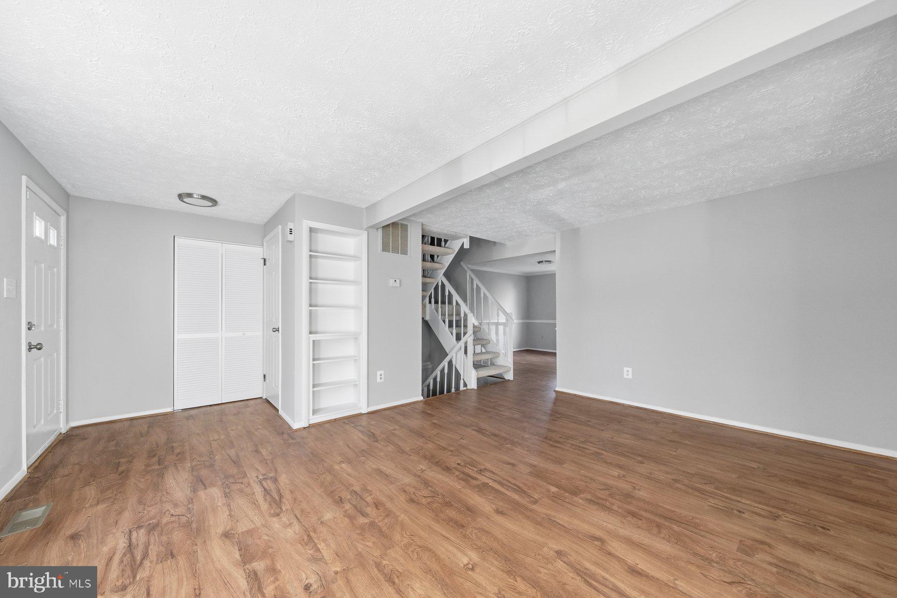 GREAT OAK SQUARE - Residential