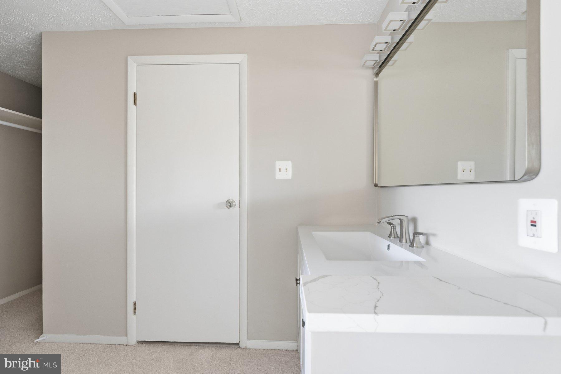 GREAT OAK SQUARE - Residential