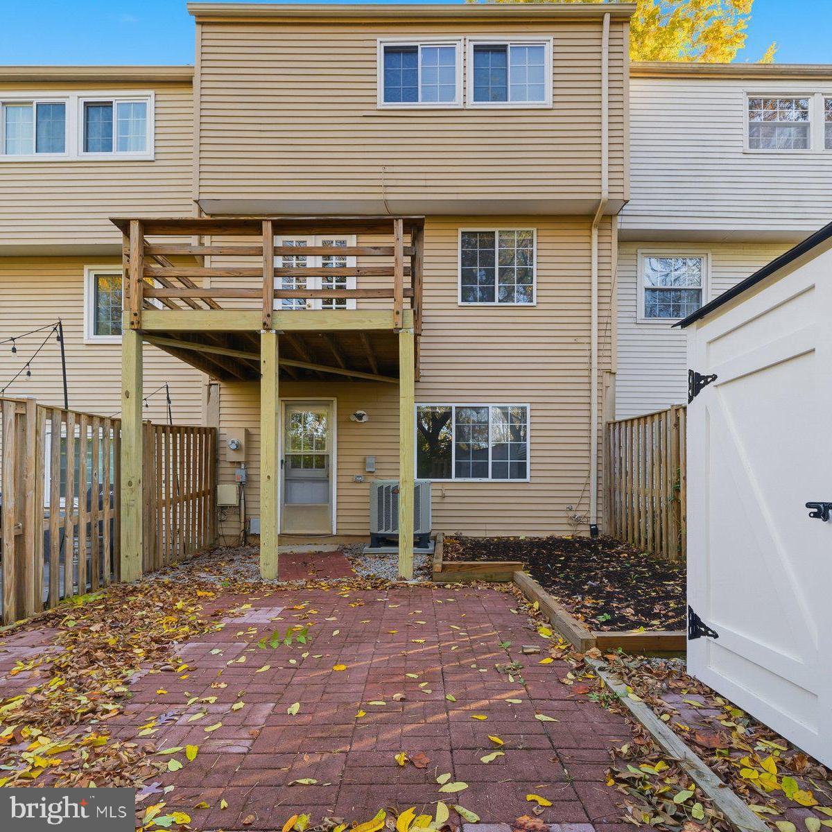 GREAT OAK SQUARE - Residential