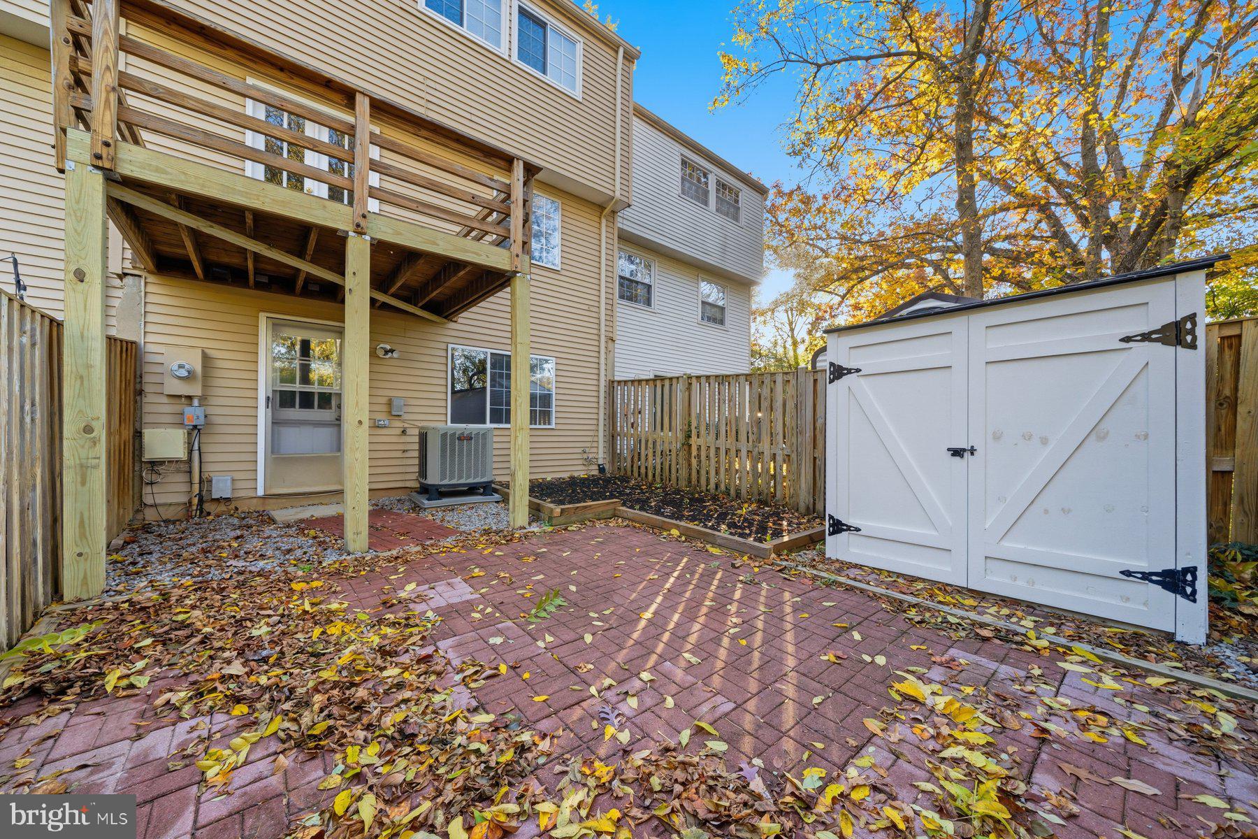 GREAT OAK SQUARE - Residential