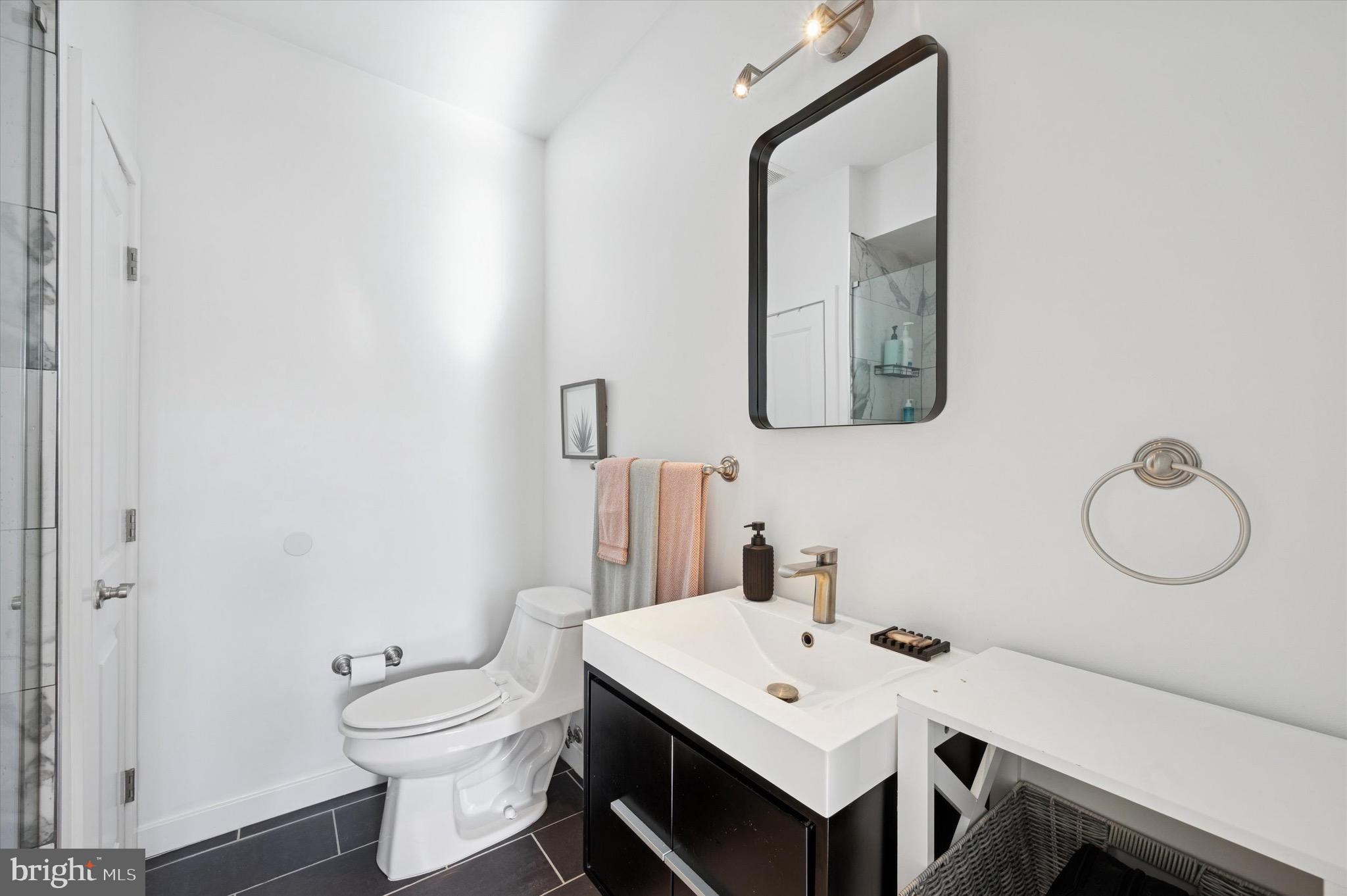 POINT BREEZE - Residential