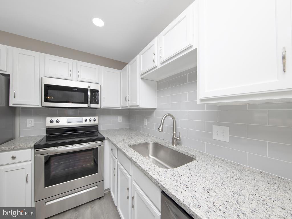 SALEM FIELDS - Residential Lease