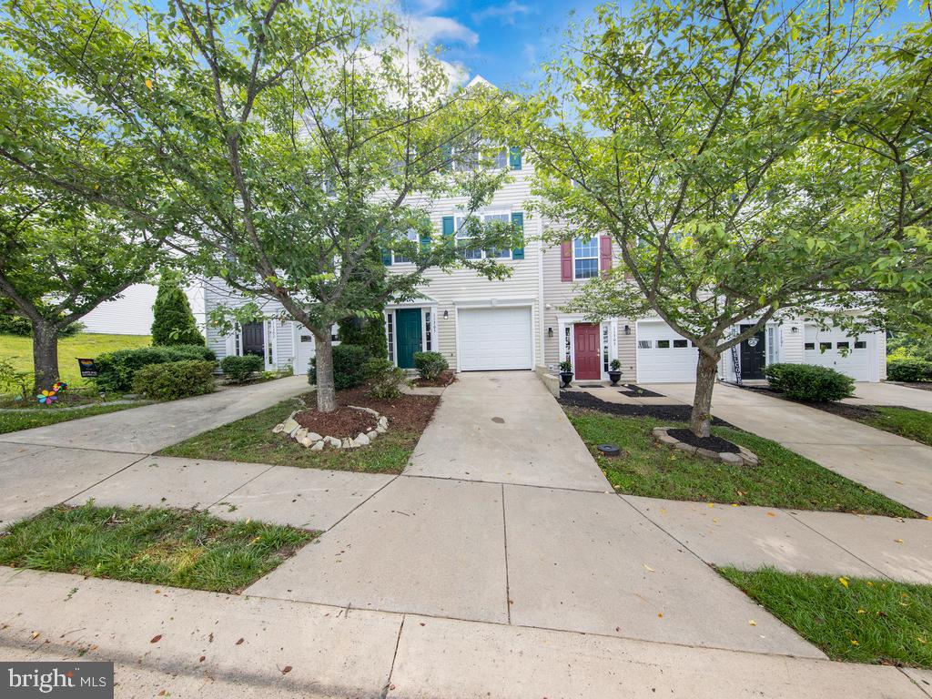 SALEM FIELDS - Residential Lease