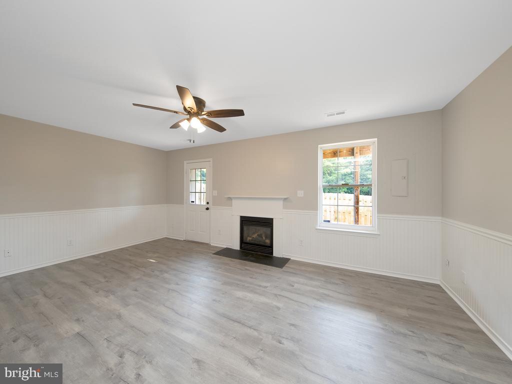 SALEM FIELDS - Residential Lease