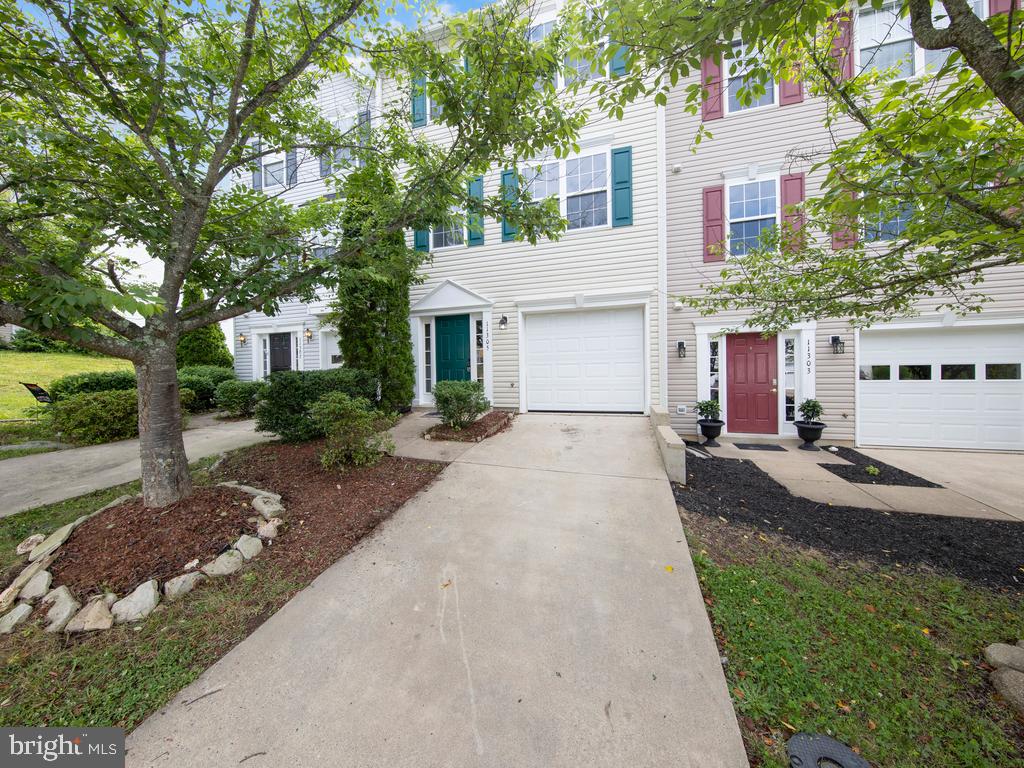 SALEM FIELDS - Residential Lease