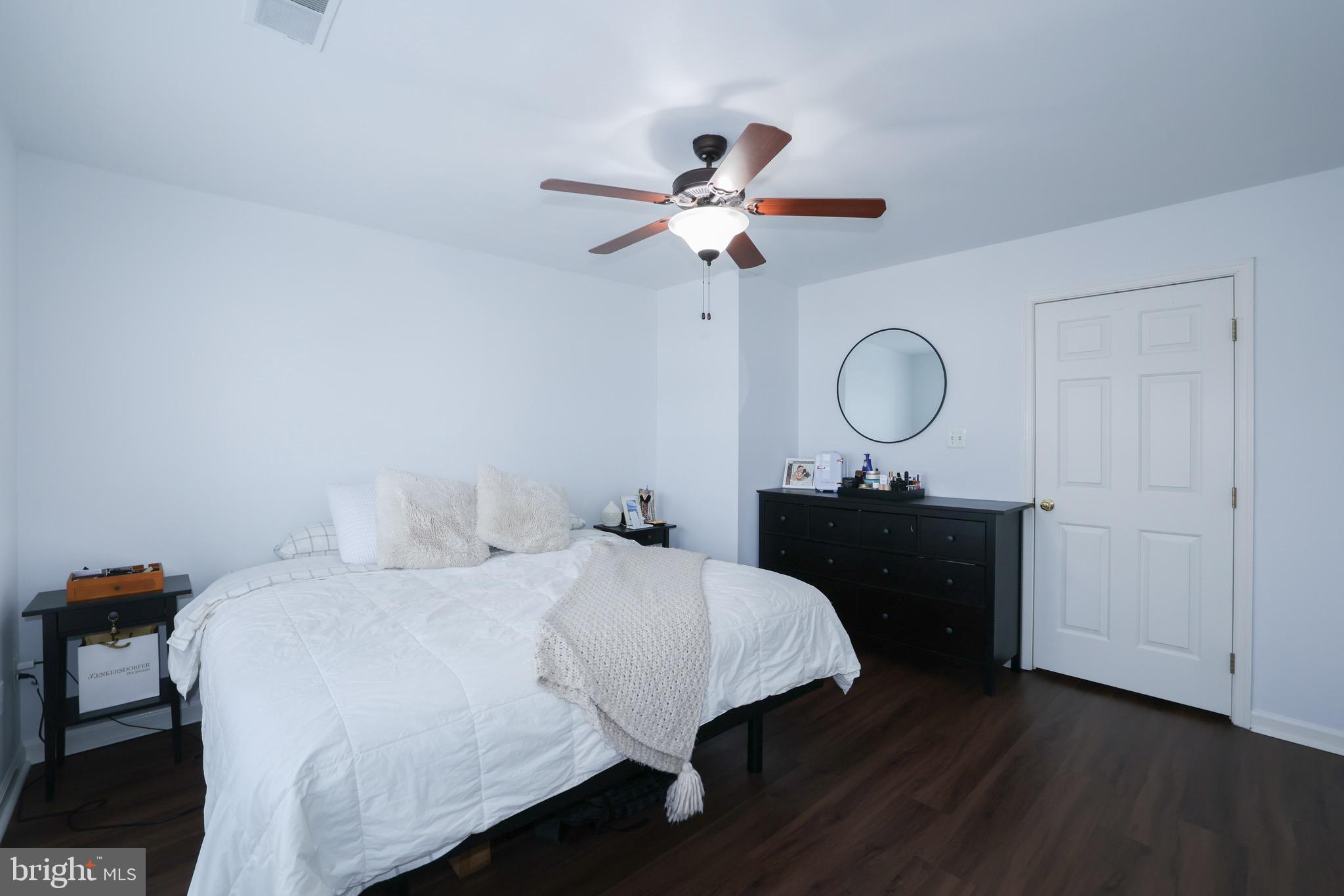 POTOMAC LAKES - Residential