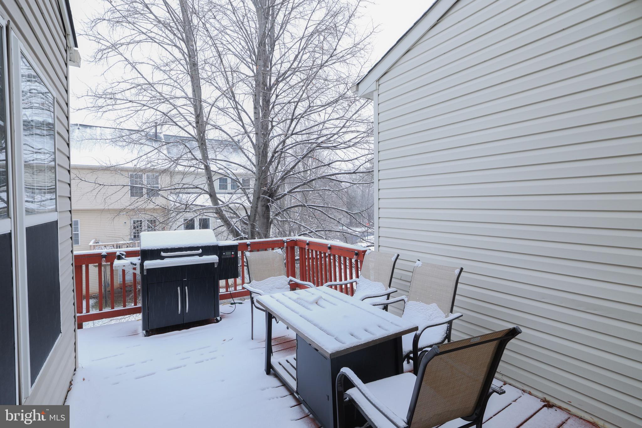 POTOMAC LAKES - Residential