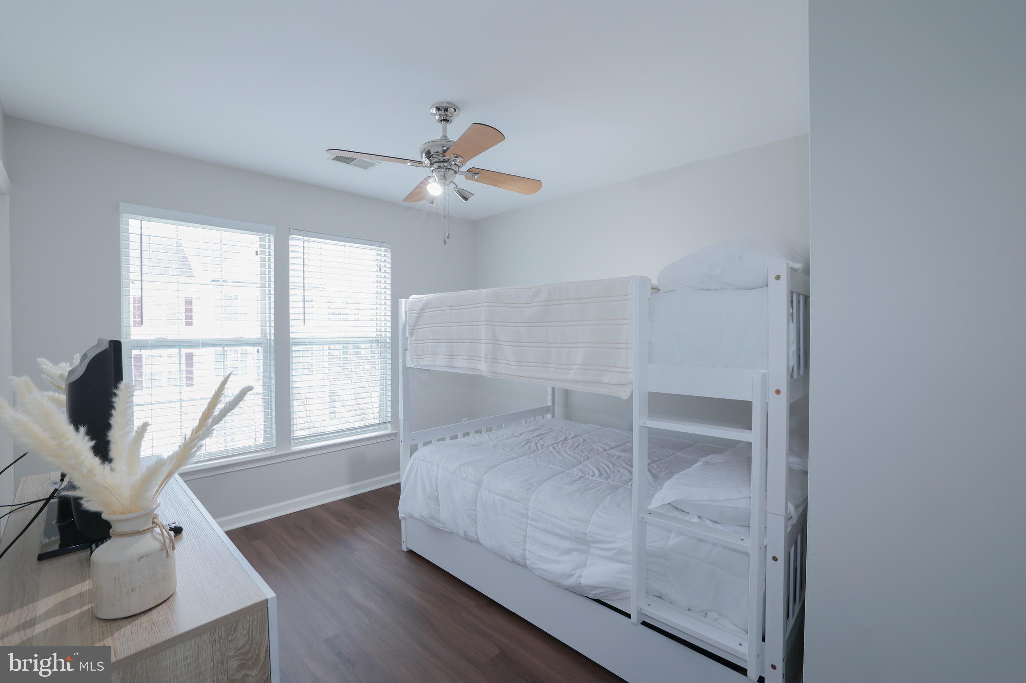 POTOMAC LAKES - Residential