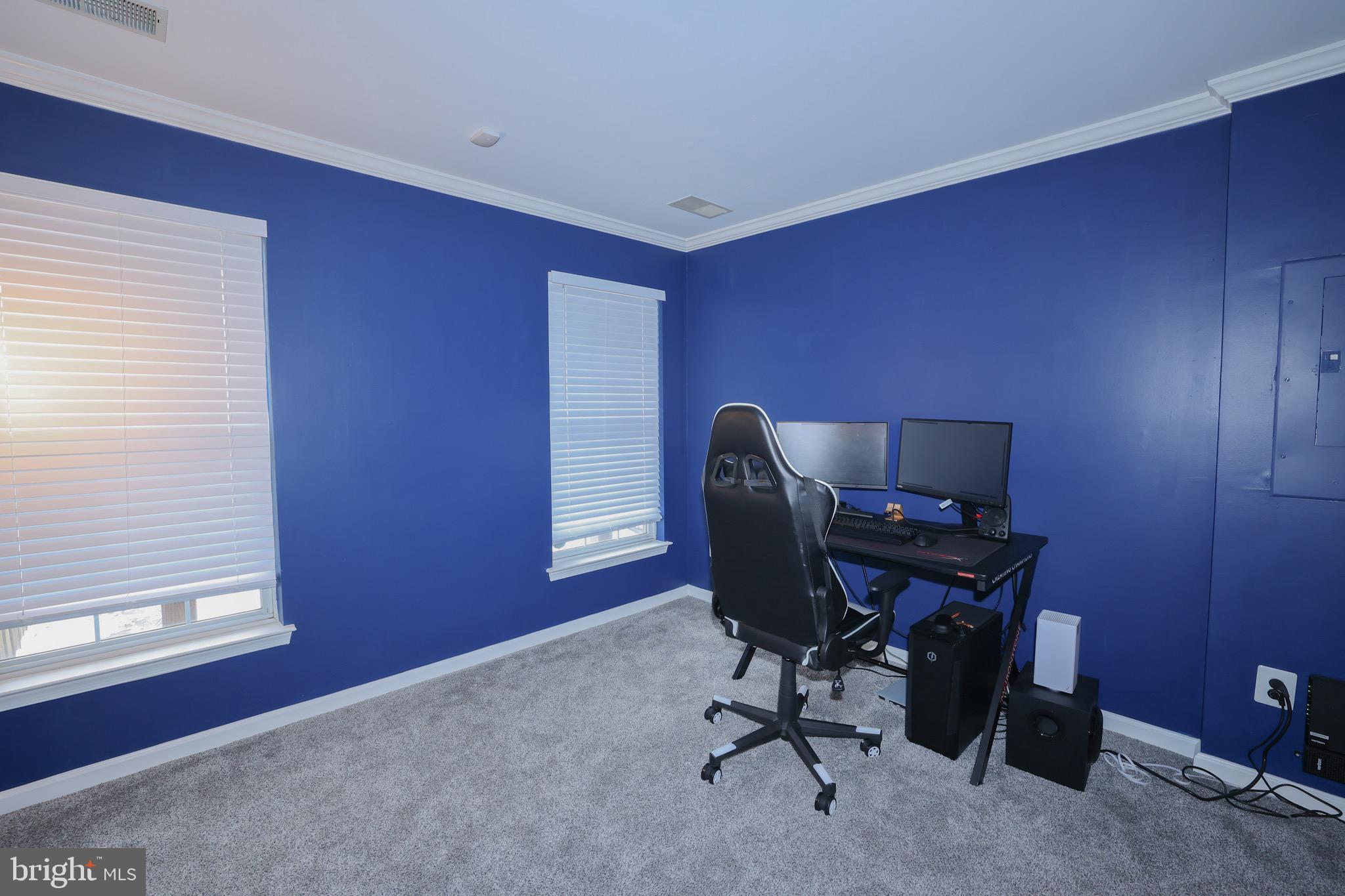 POTOMAC LAKES - Residential