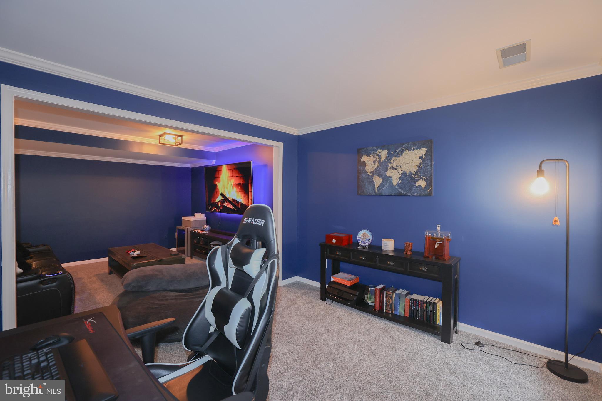 POTOMAC LAKES - Residential