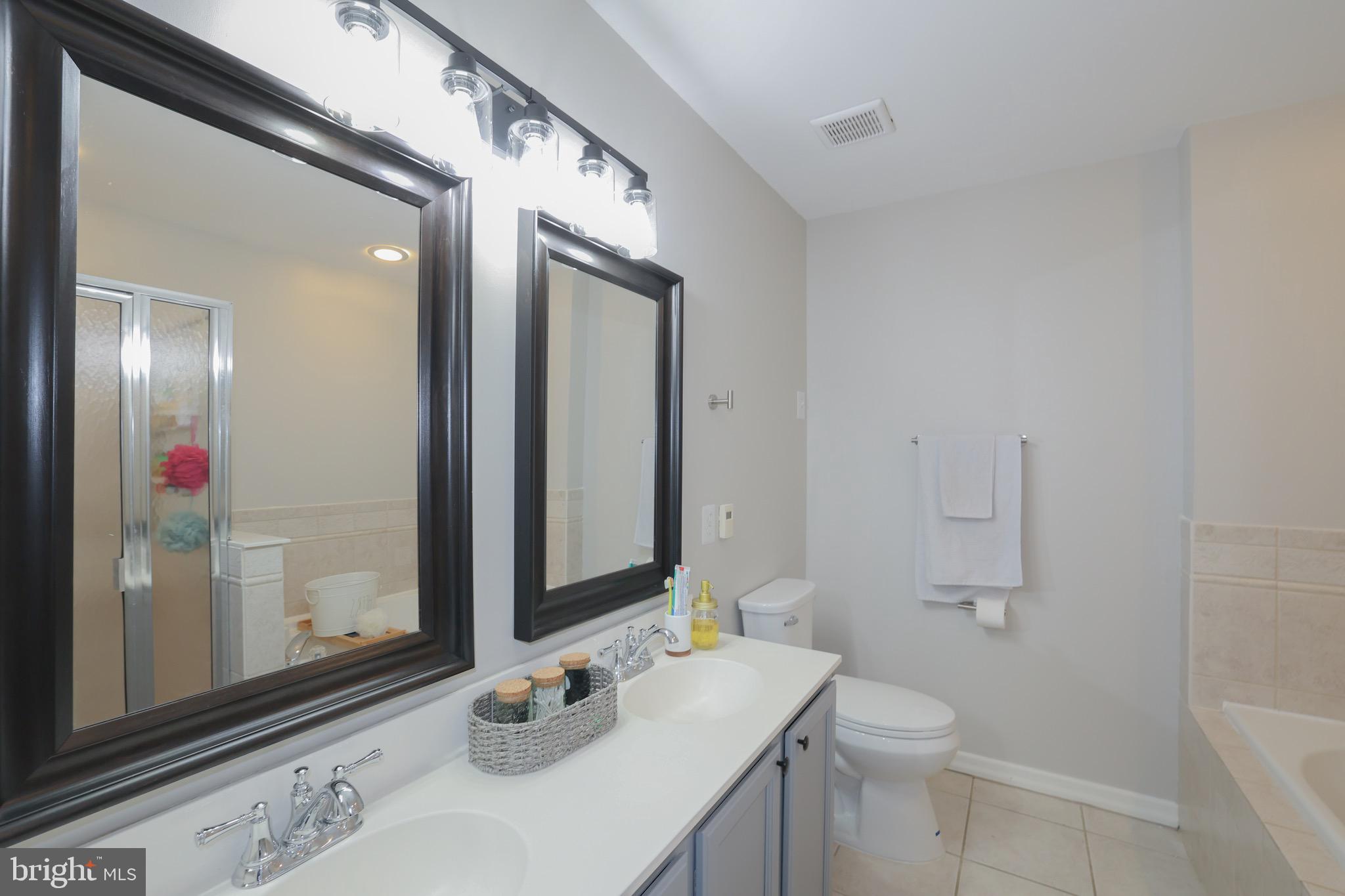 POTOMAC LAKES - Residential