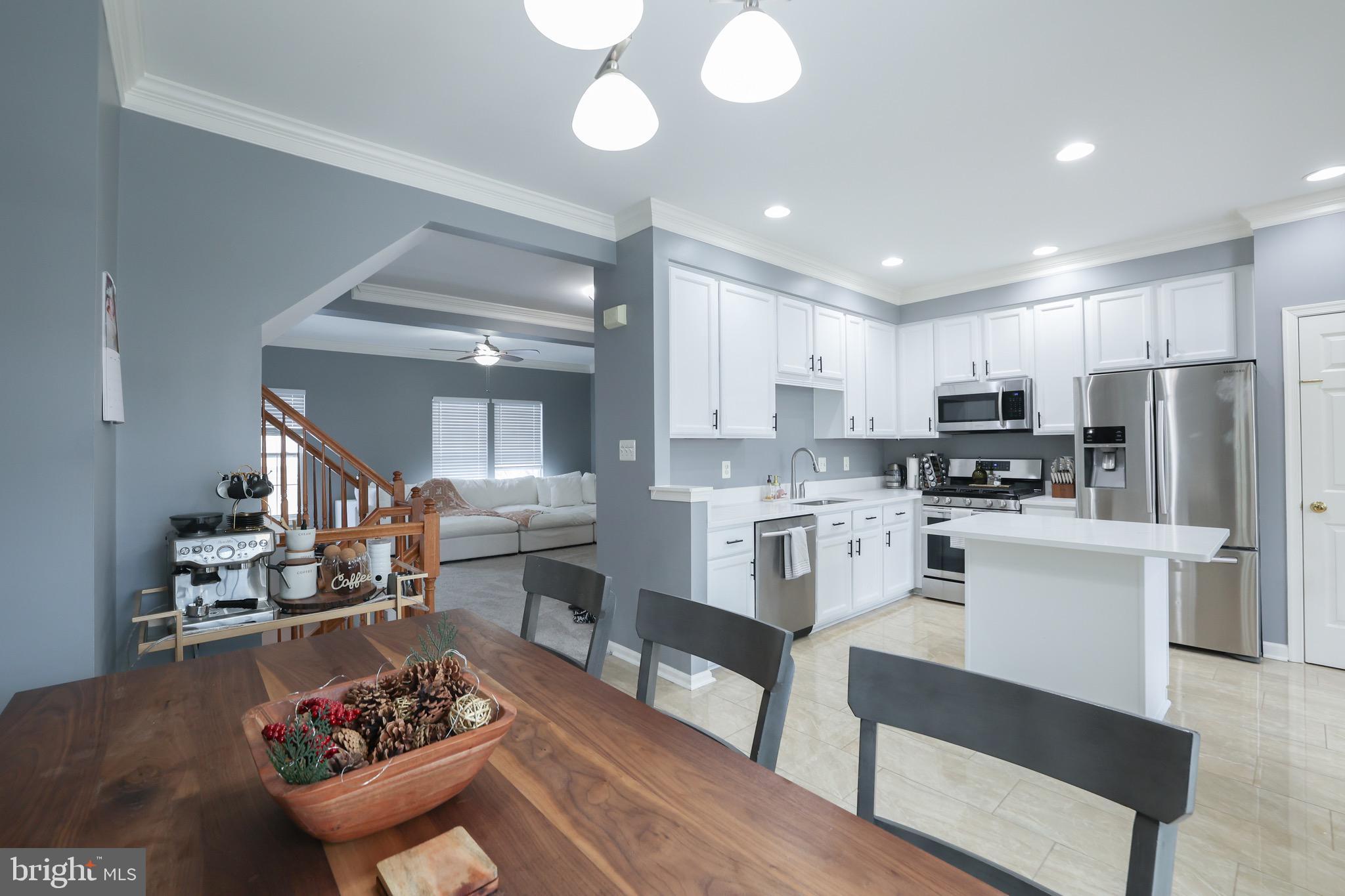 POTOMAC LAKES - Residential