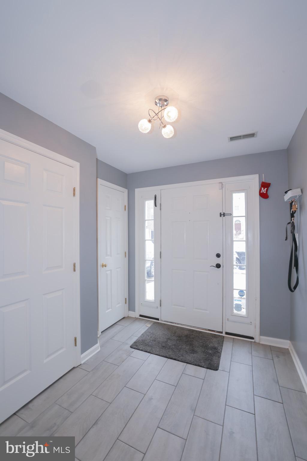 POTOMAC LAKES - Residential