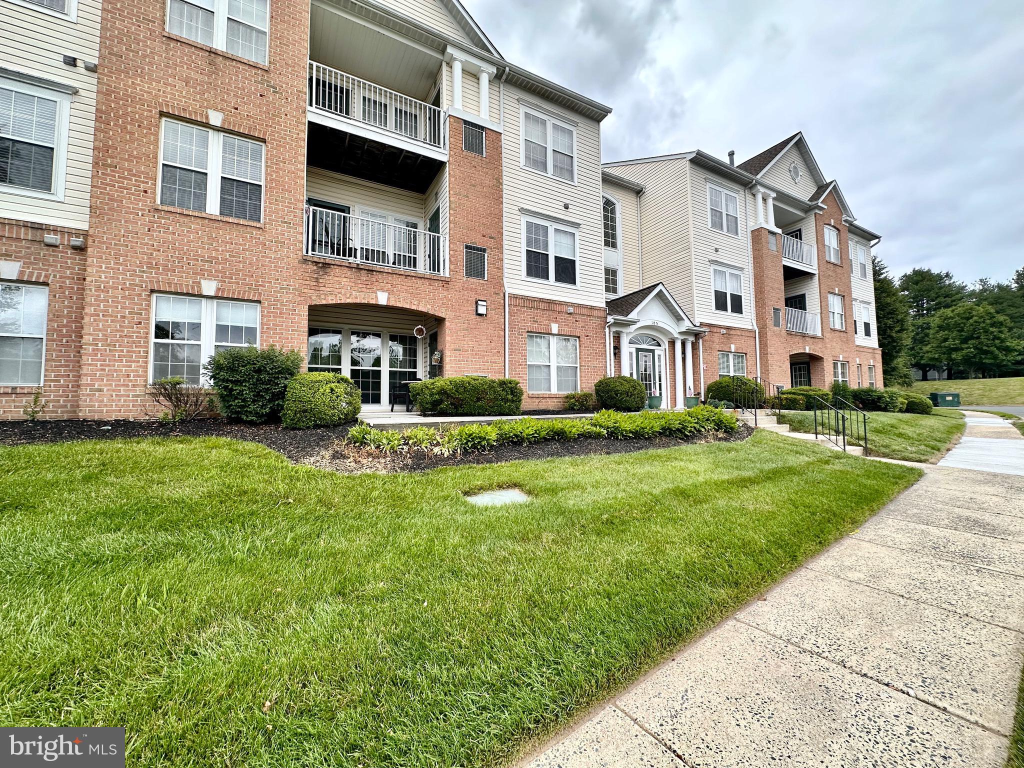 105 SUNSHINE COURT K K
