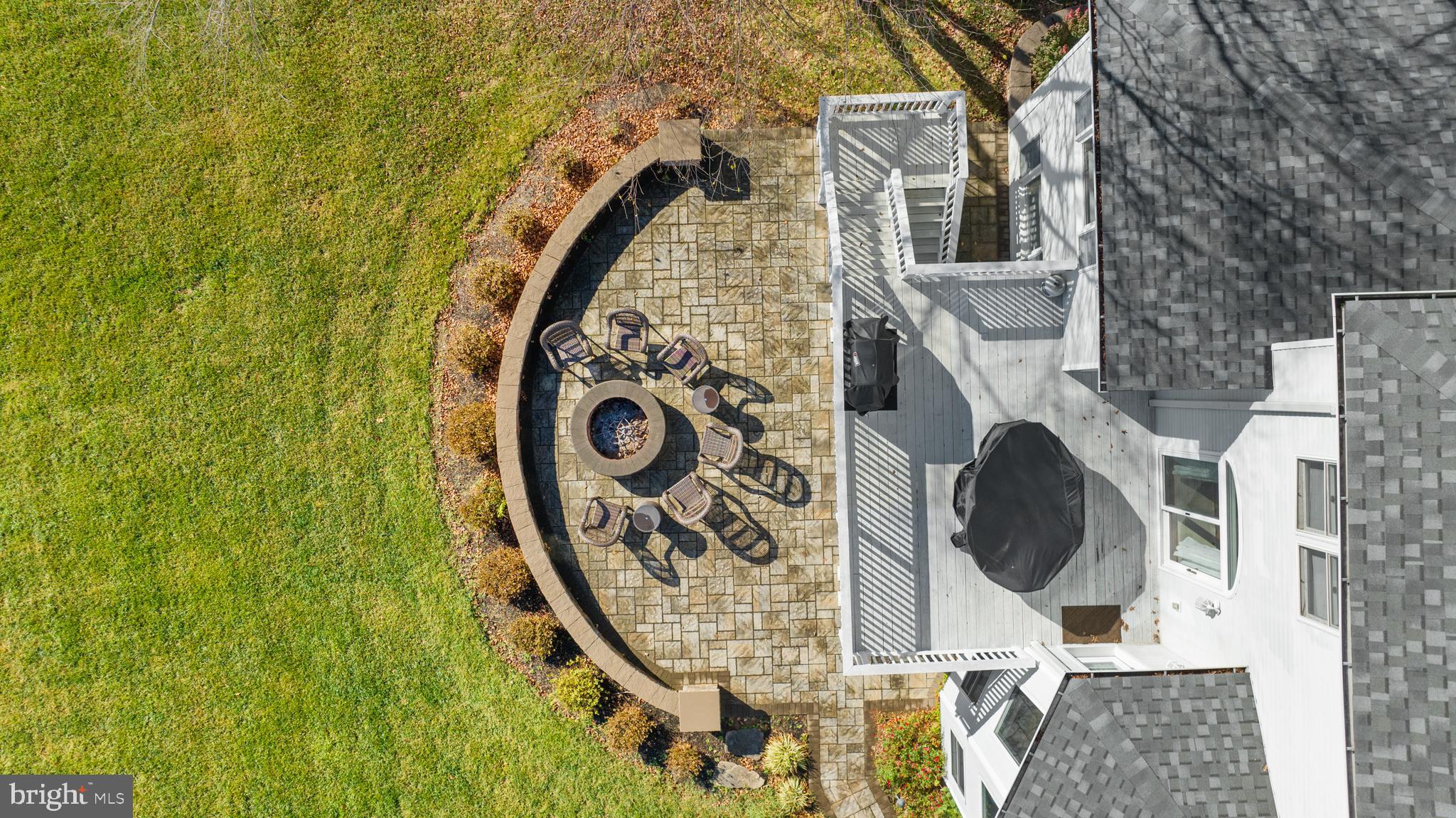 TWIN OAKS - Residential