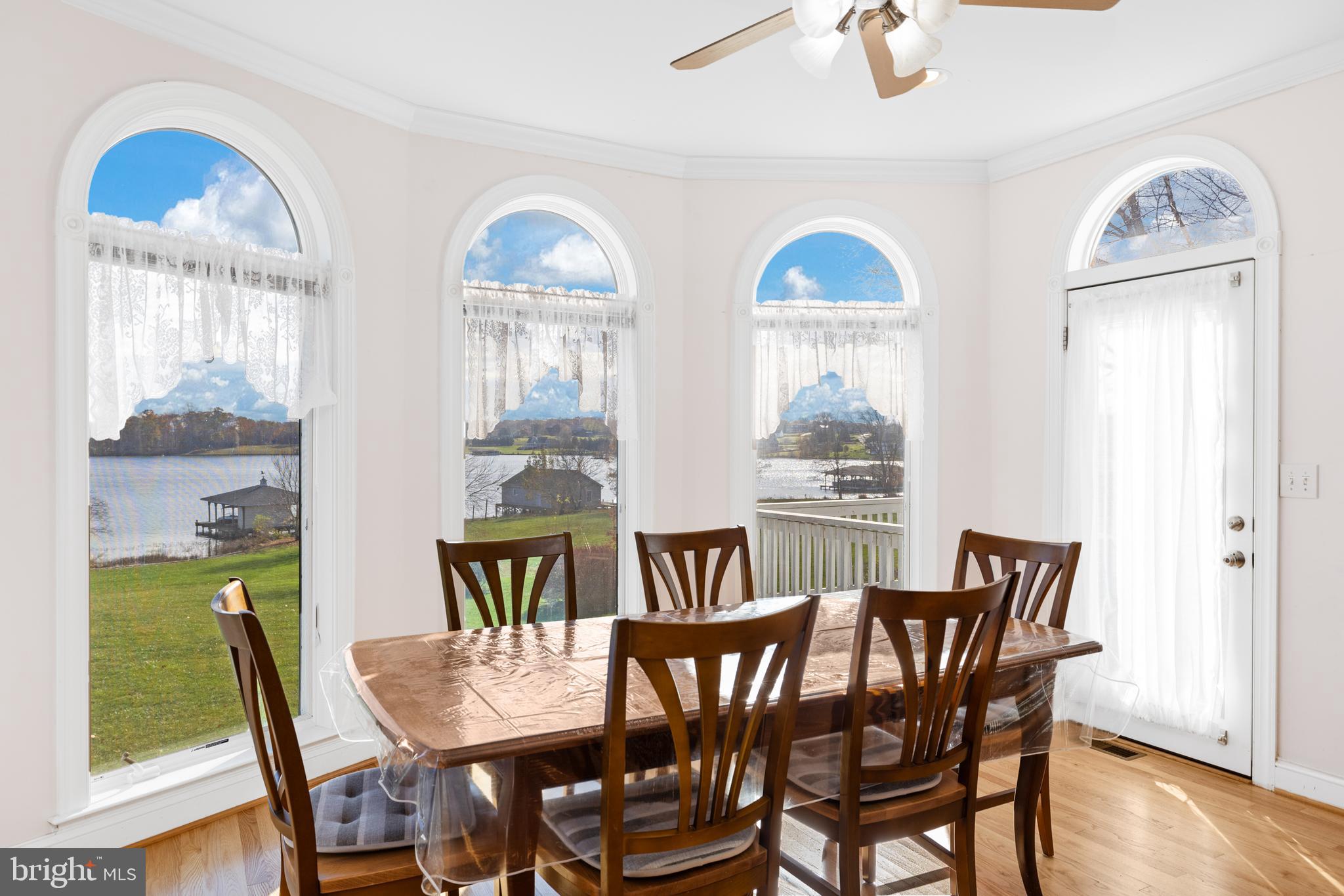 TWIN OAKS - Residential