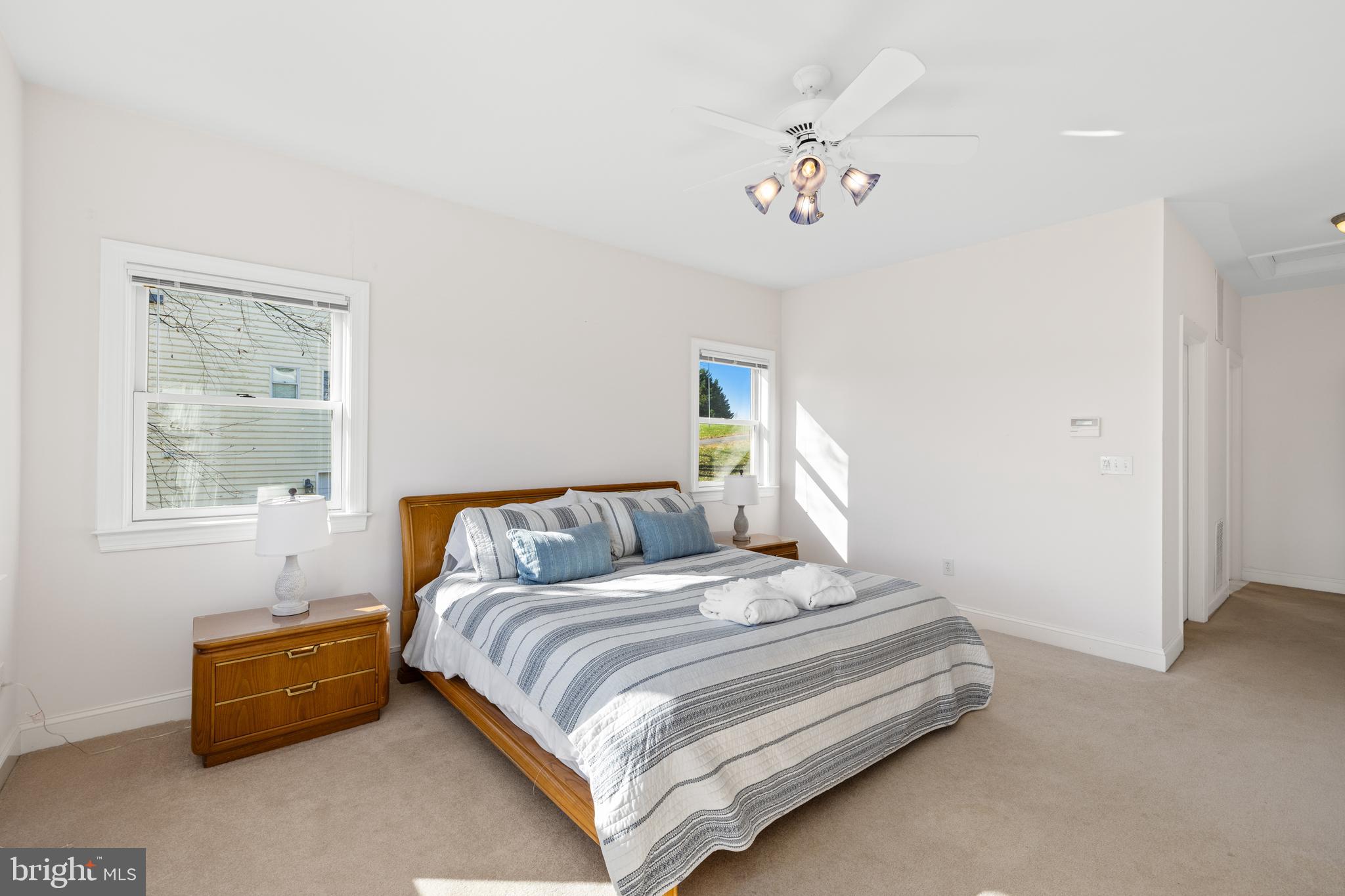 TWIN OAKS - Residential