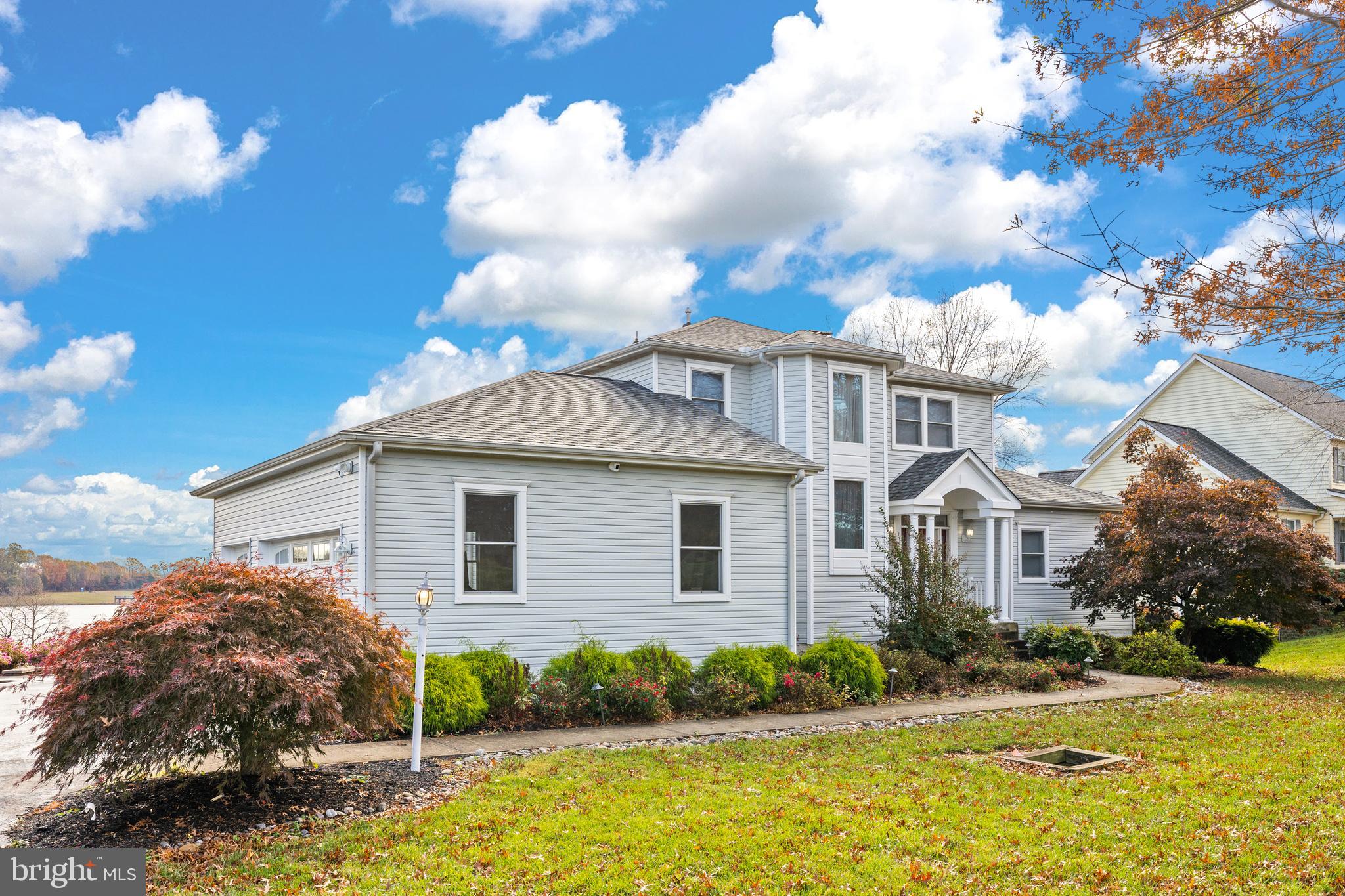 TWIN OAKS - Residential