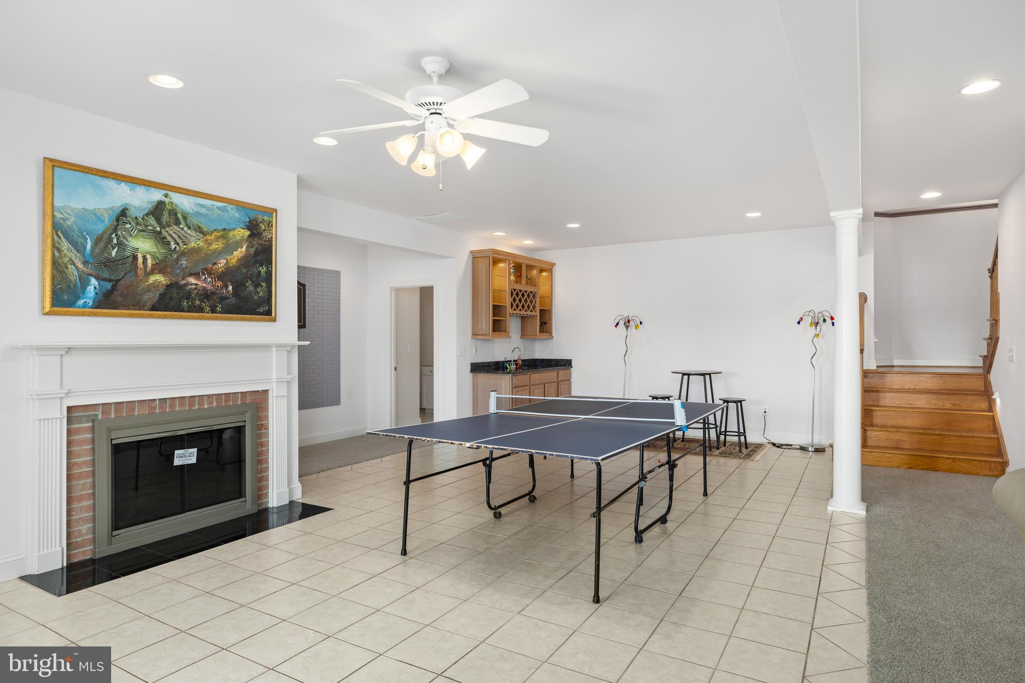 TWIN OAKS - Residential