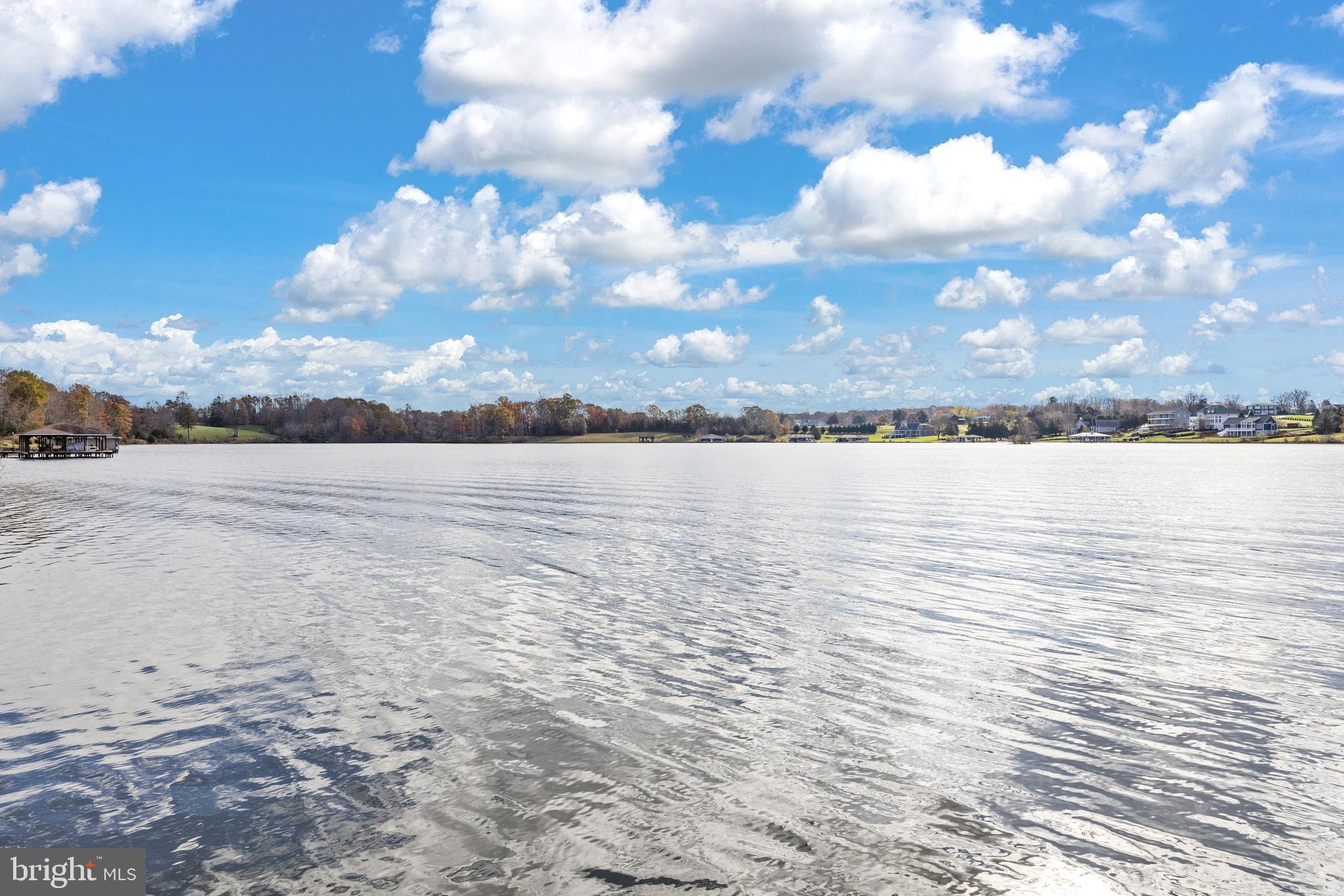 TWIN OAKS - Residential