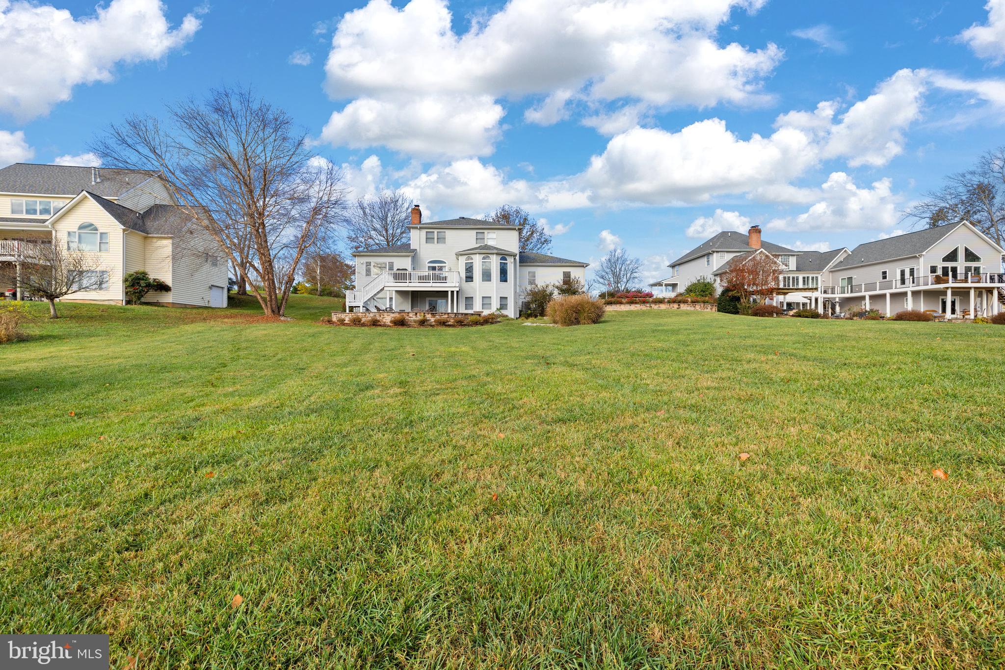 TWIN OAKS - Residential