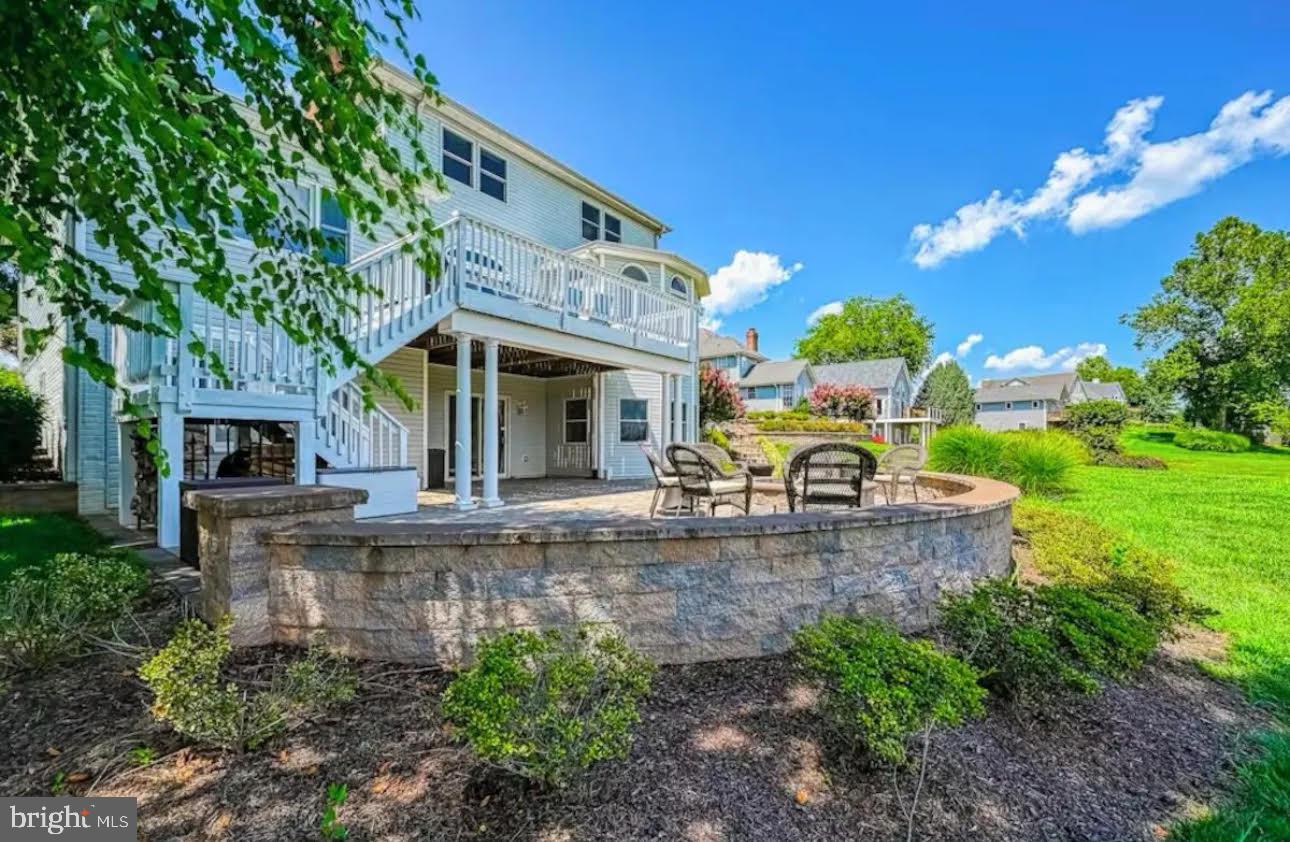 TWIN OAKS - Residential