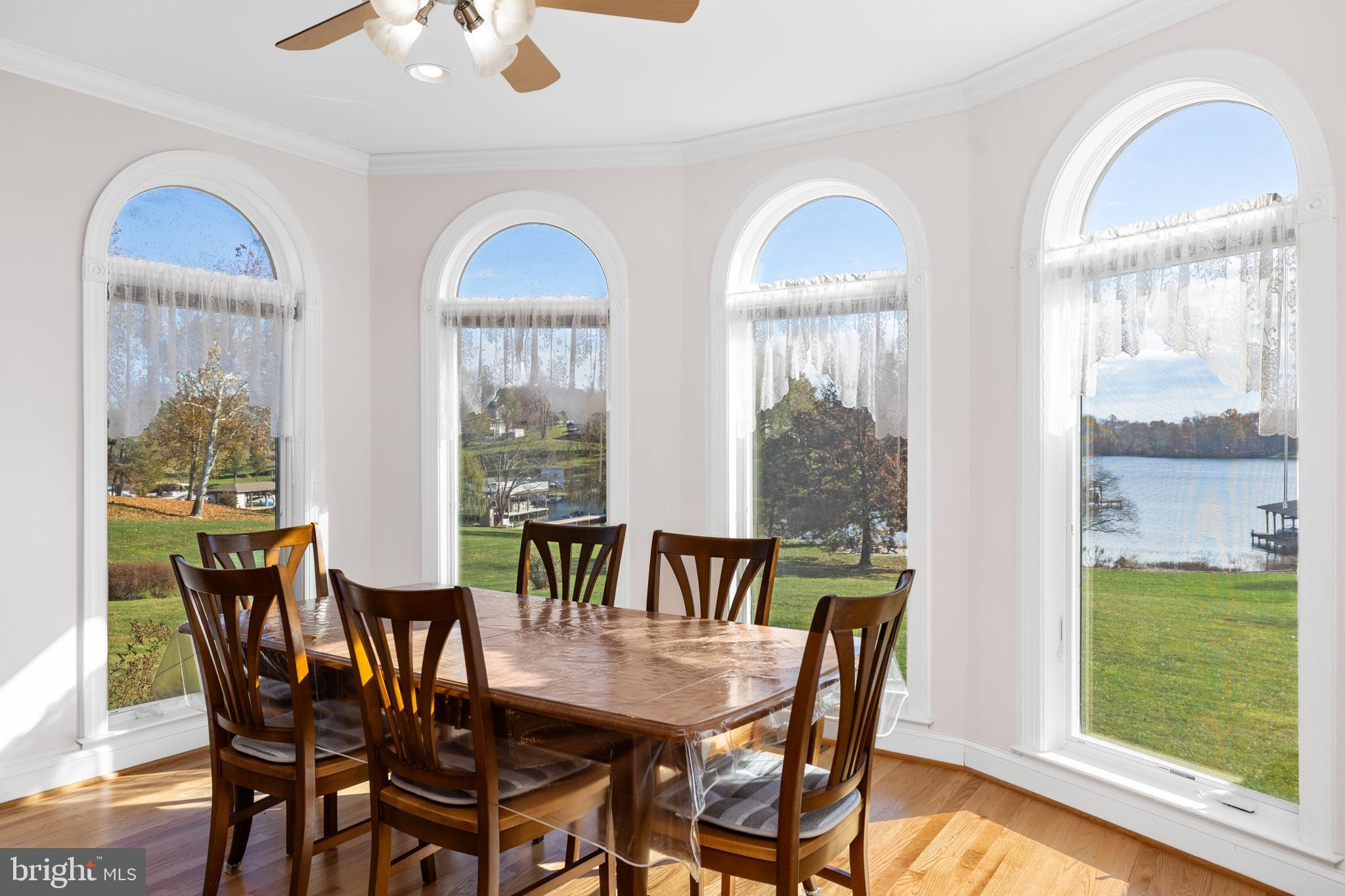 TWIN OAKS - Residential