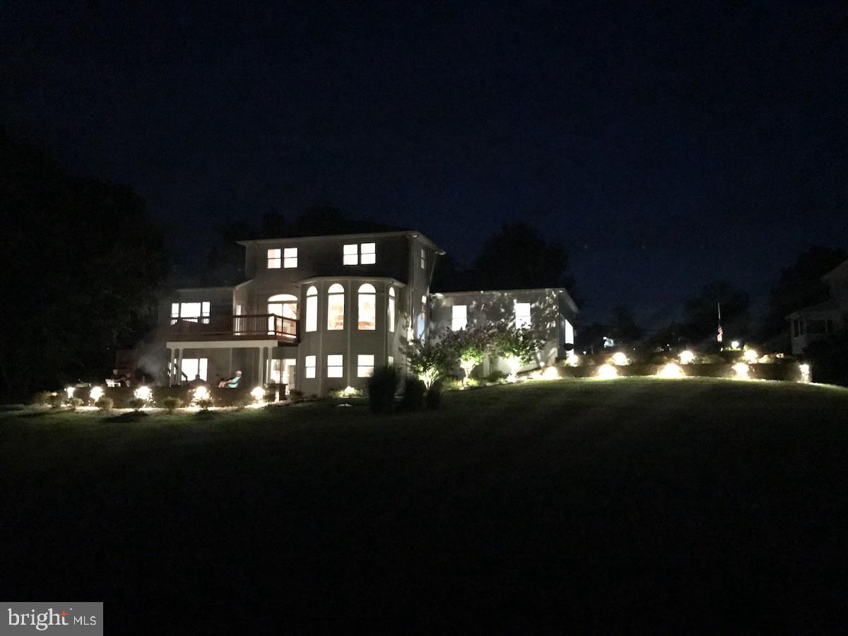 TWIN OAKS - Residential